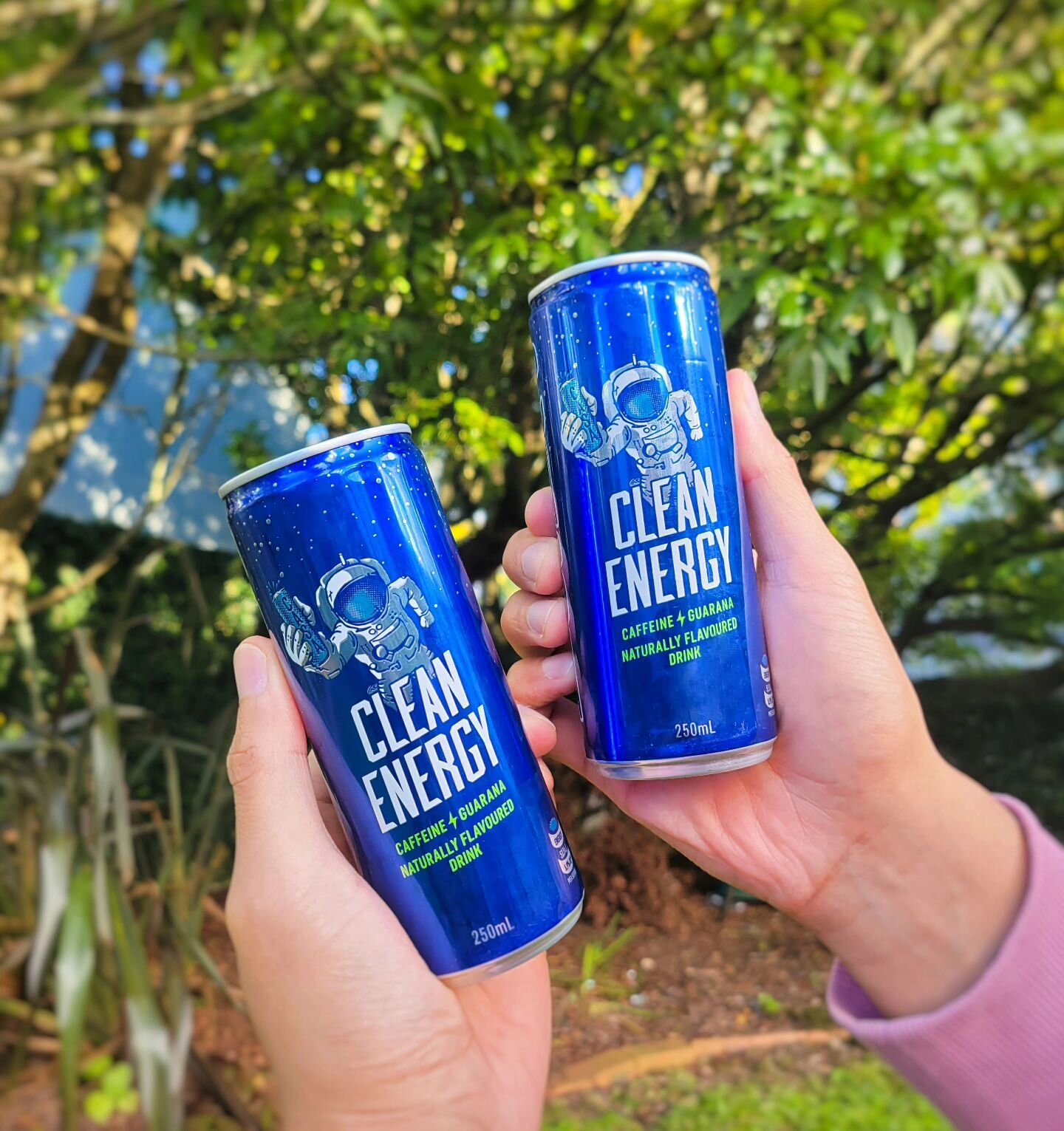 Energy drinks are my weakness 🙈&nbsp;but at least with @casacleanenergy I don't need to feel so bad since theirs is all natural + the ingredients are ethically sourced 🙌

Taste is good too so it's a thumbs up from me. What's your fave energy drink?