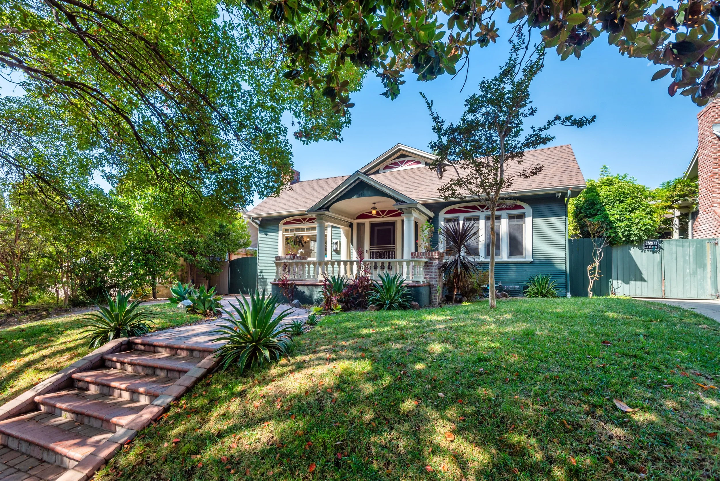  1315 N. Genesee  Sold $2,842,500 