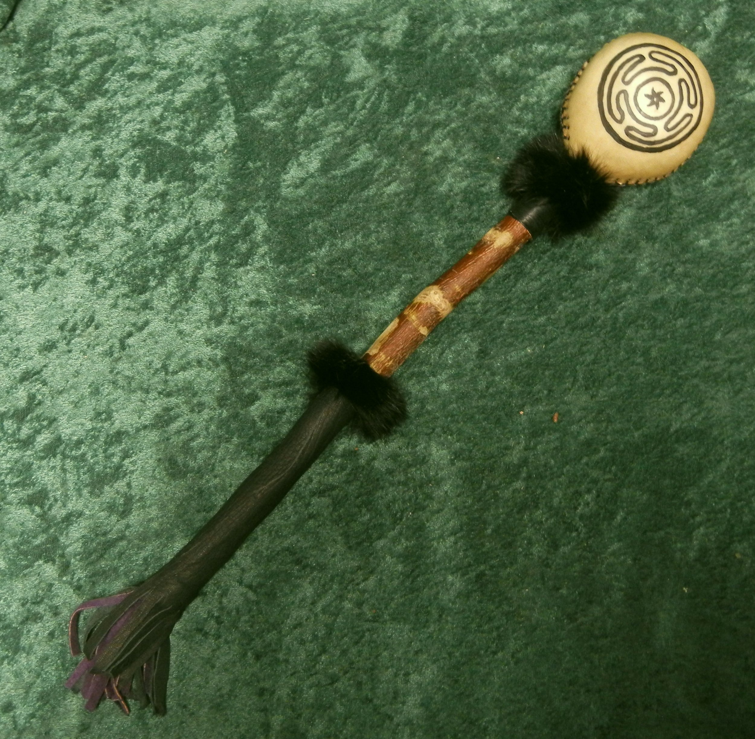 Rattle_LargeRoundDeer_Hecate_062021_01.jpg