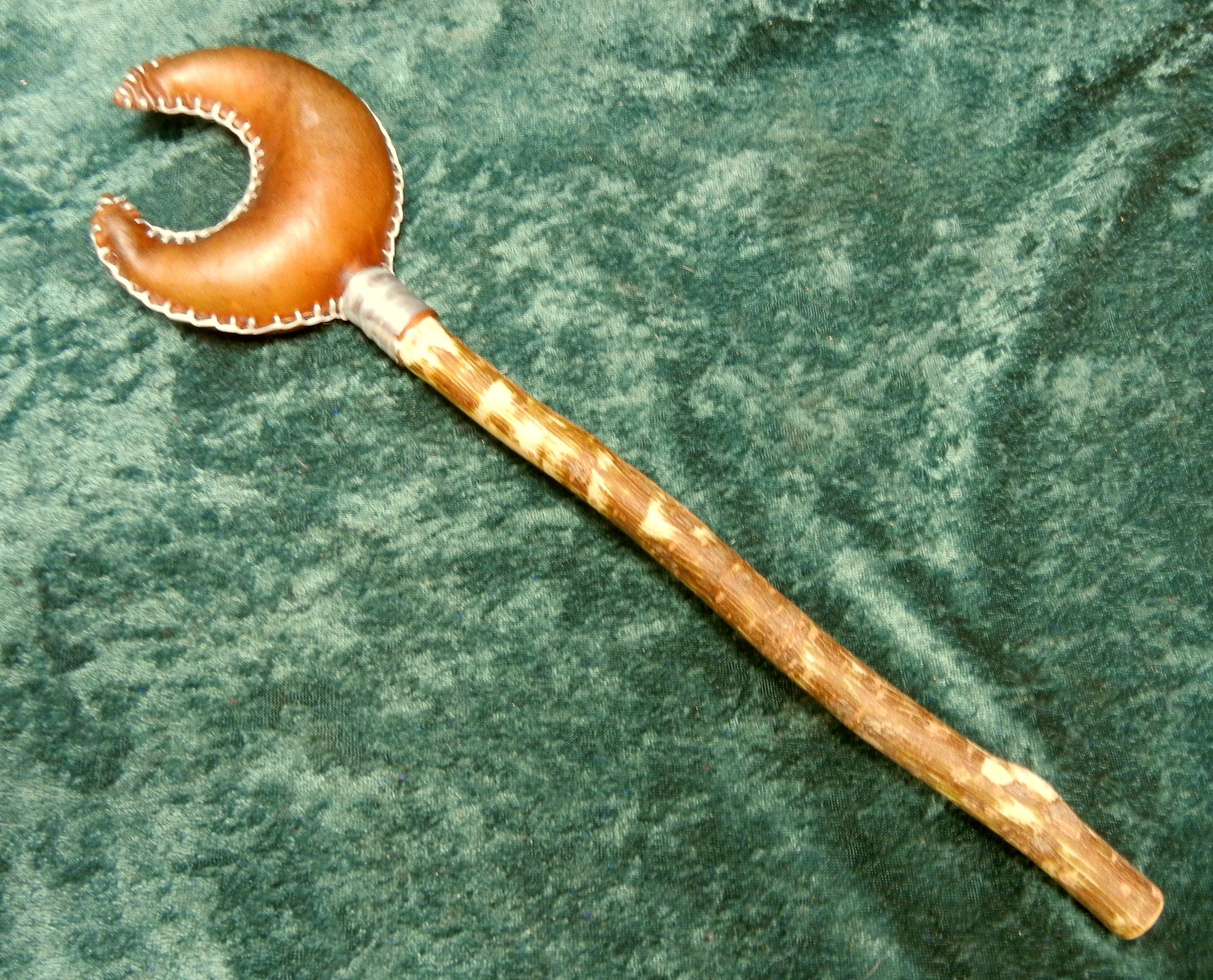 Rattle_MoonHorse_White_02.jpg