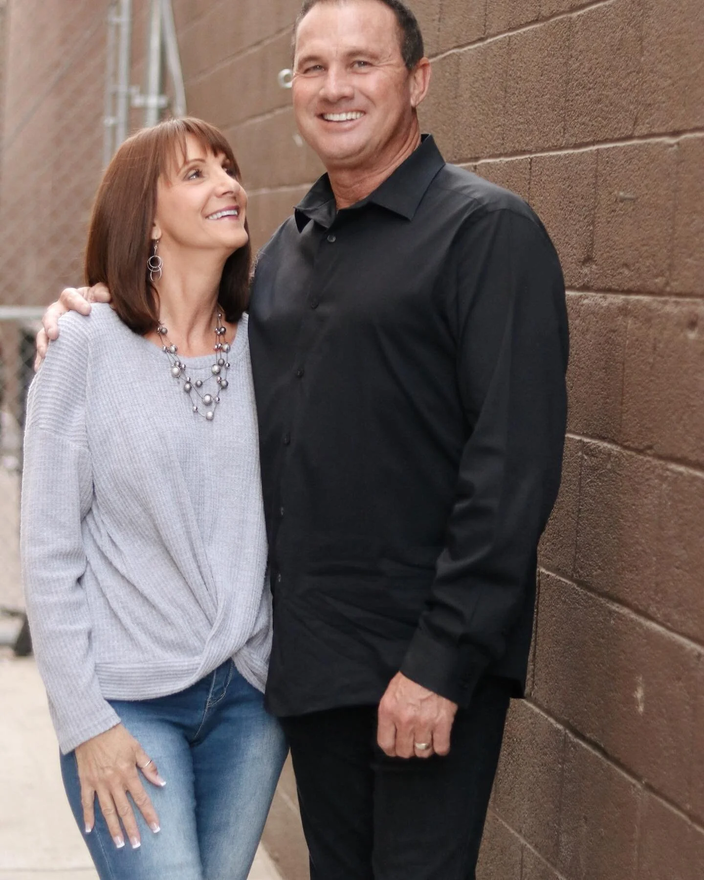 Let&rsquo;s do a little &ldquo;Marriage Q &amp; A!&rdquo;
⠀
What is the 𝗯𝗲𝘀𝘁 𝗺𝗮𝗿𝗿𝗶𝗮𝗴𝗲 𝗮𝗱𝘃𝗶𝗰𝗲 you have ever heard or received?
⠀
For me, it was always to resolve the root issues of our conflicts and not glaze over them with apologies