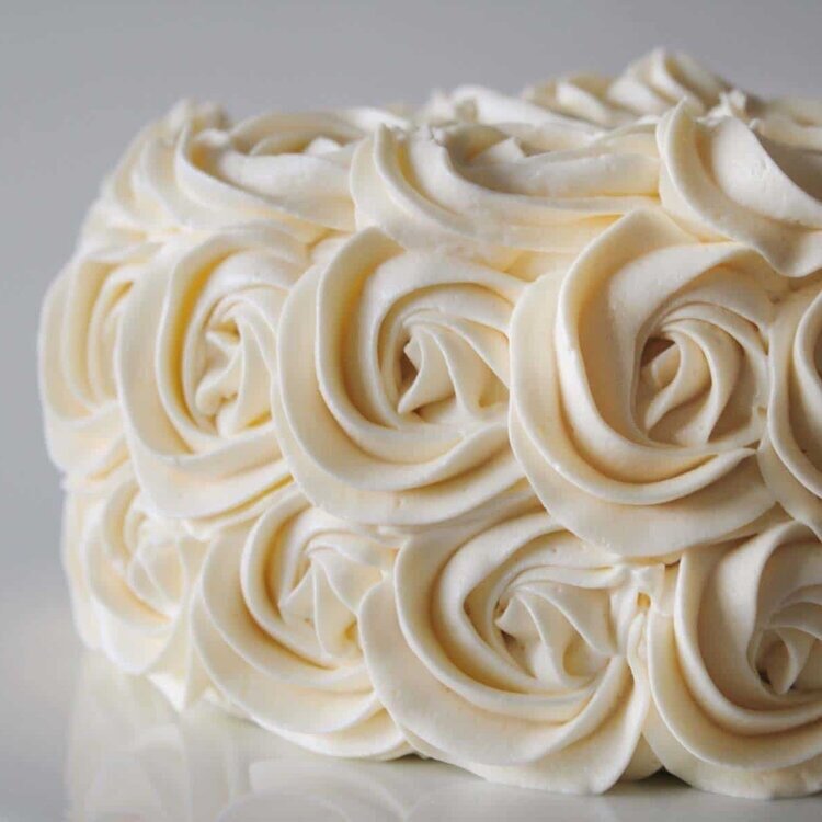 Almond Buttercream Frosting