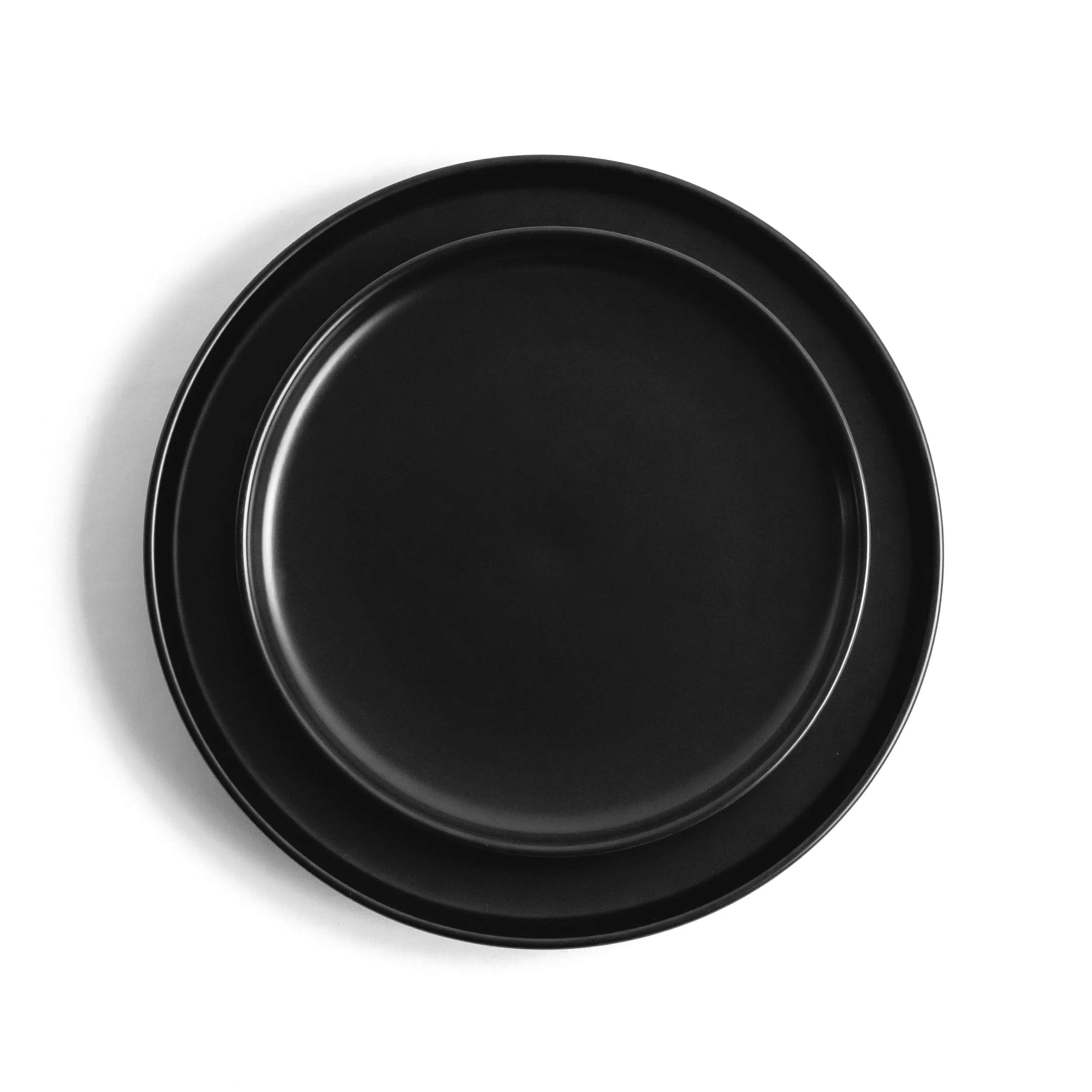 Black matte plates
 50 available
 dinner($1.25)
 dessert($0.90) 