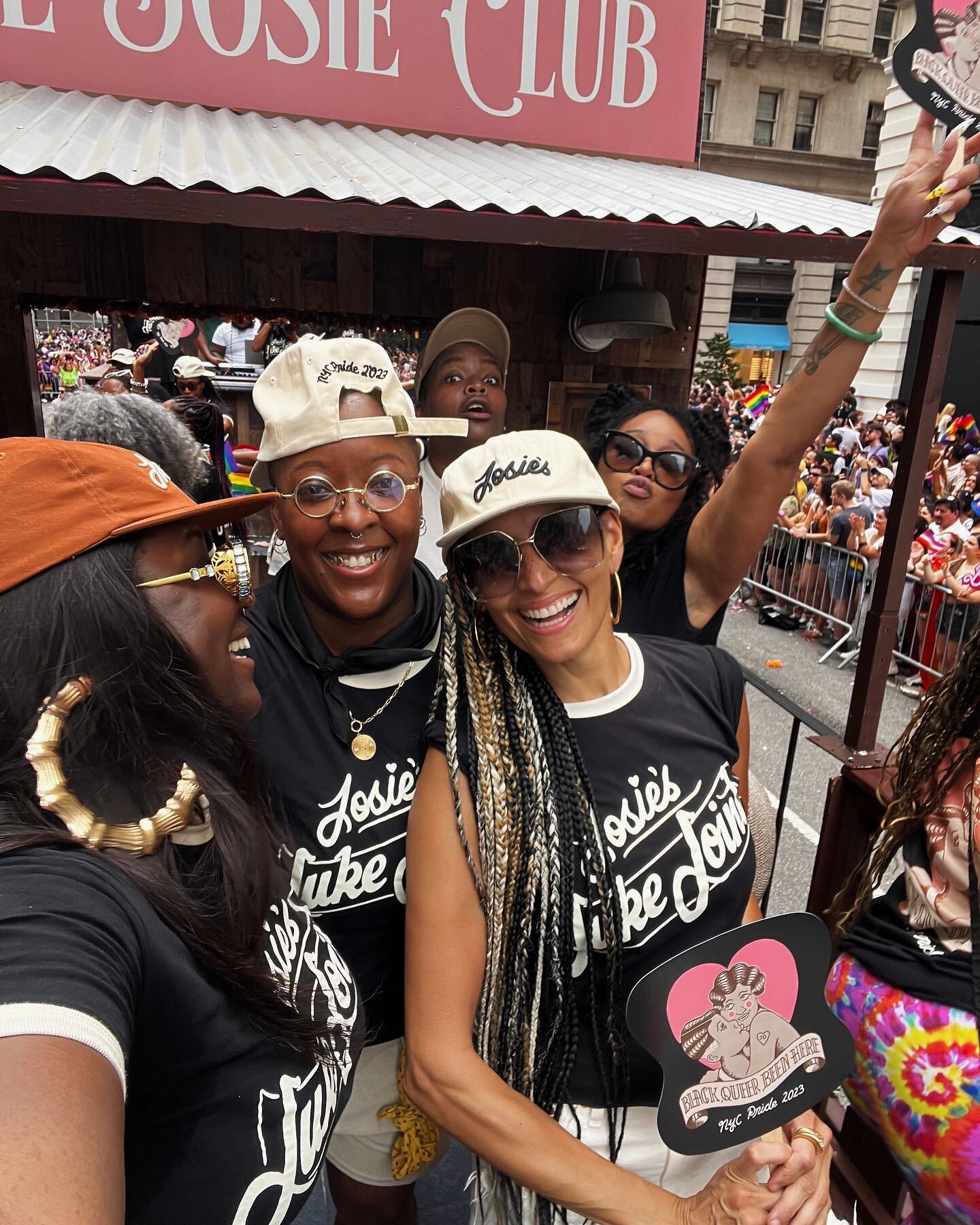 Today&rsquo;s the last day to pre-order our limited edition Josie Club &ldquo;Juke Joint&rdquo; T-shirt. Just a lil reminder that proceeds go to @sageusa .
❤️🖤💚
This collaboration with @blkmktvintage was such a special one, with our motif honoring 