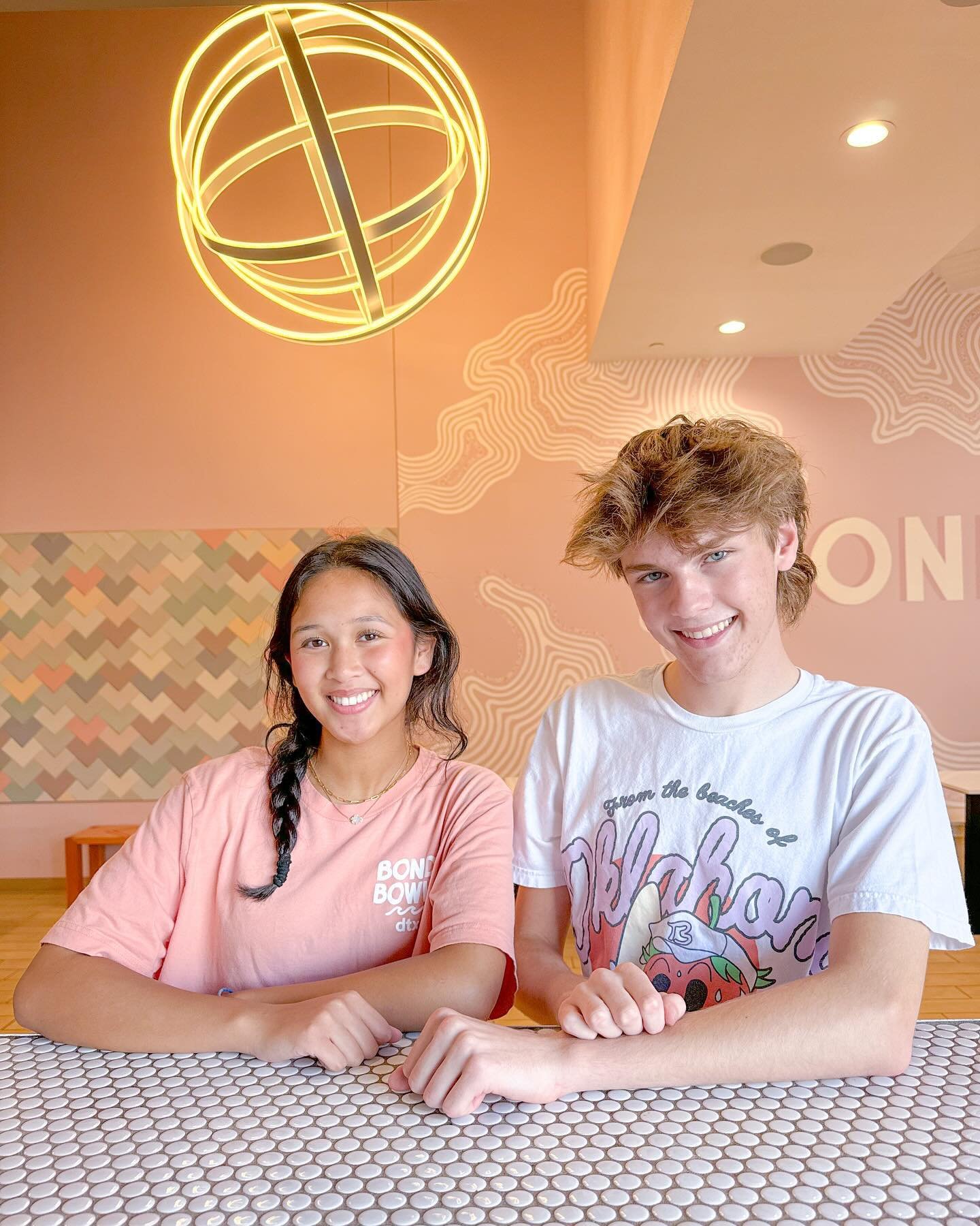 It&rsquo;s fall, and we are ready to serve you all the cozy vibes! 🍂 Come try our new seasonal treats! 🍁❤️

#fallflavors #fall #october #seasonal #treats #freshfruit #pumpkin #apple #cozy #vibes #sweaterweather