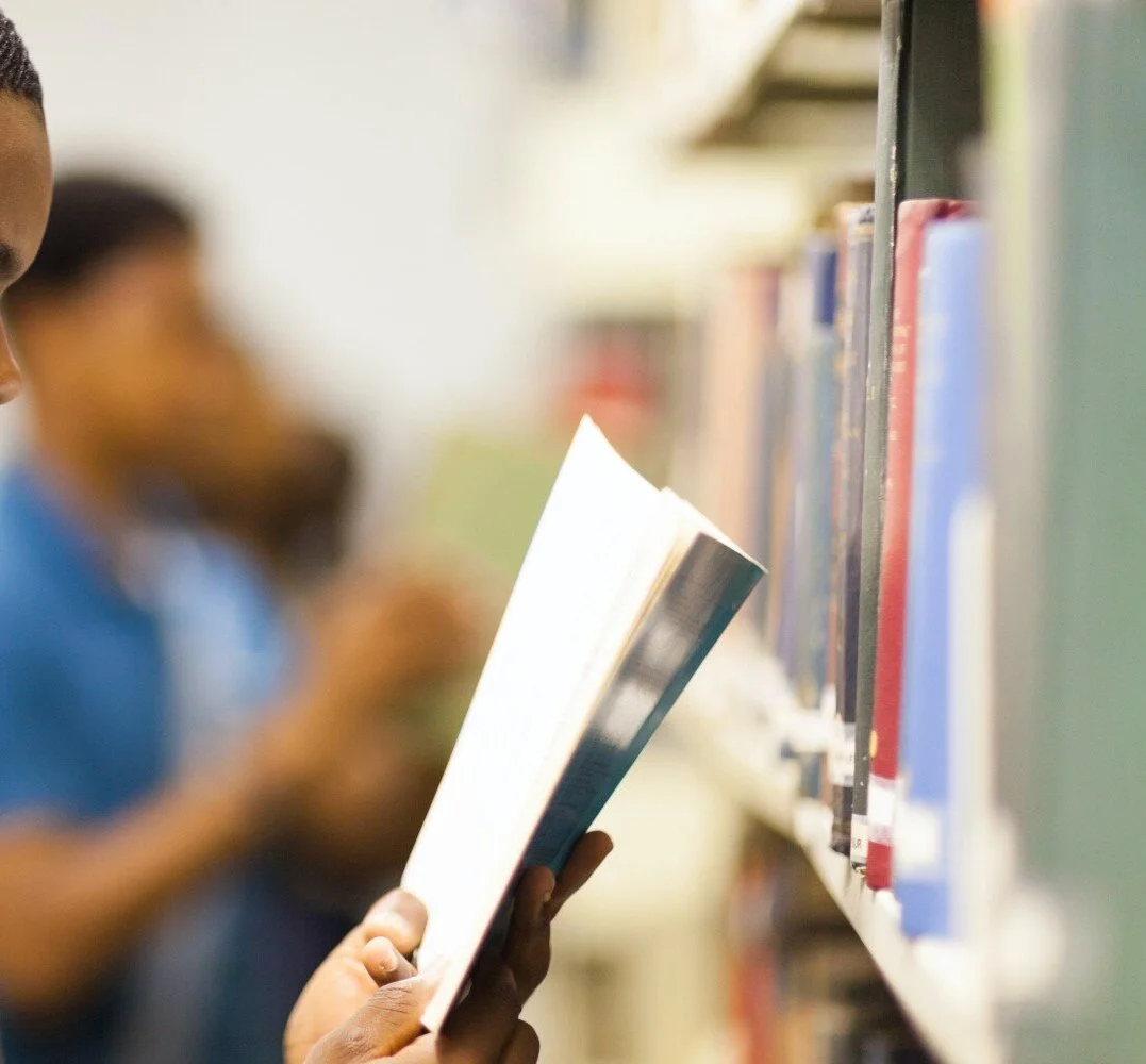 o-AFRICAN-AMERICAN-SCHOLARSHIPS-facebook.jpg