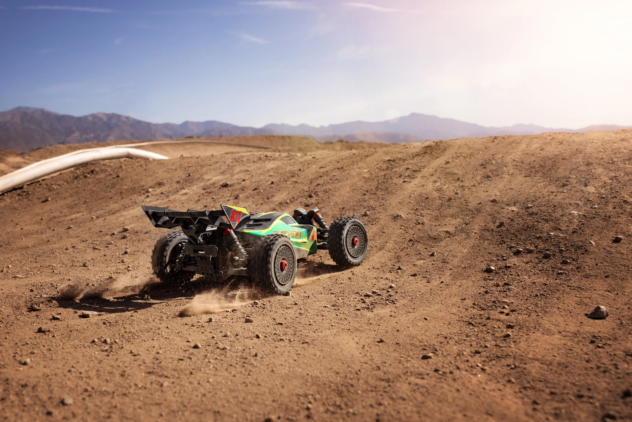 ARRMA TYPHON 223S (12).jpeg