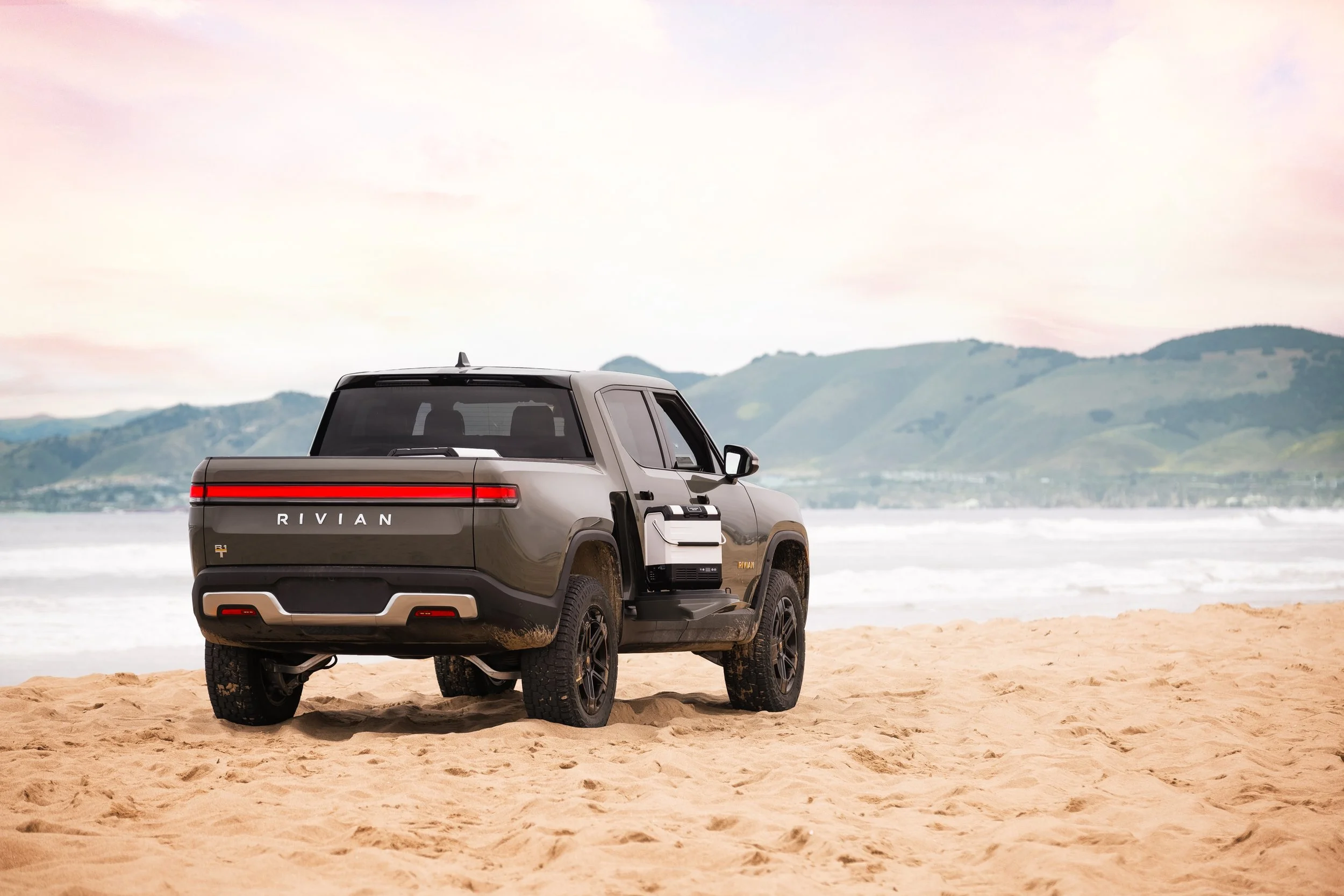 ExplorerBear - UR45W - May Pismo Rivian (11)-3000.jpeg