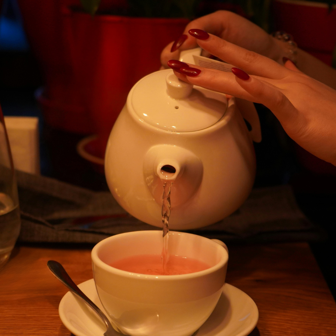 What It's Like to Have Tea With an Astrologer