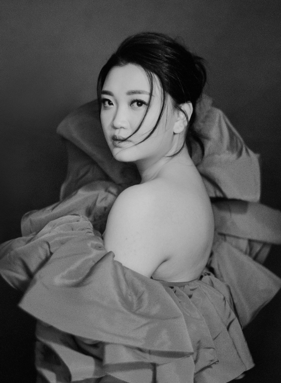 Hong+Kong+Photographer+Jada+Poon+Portrait017.png