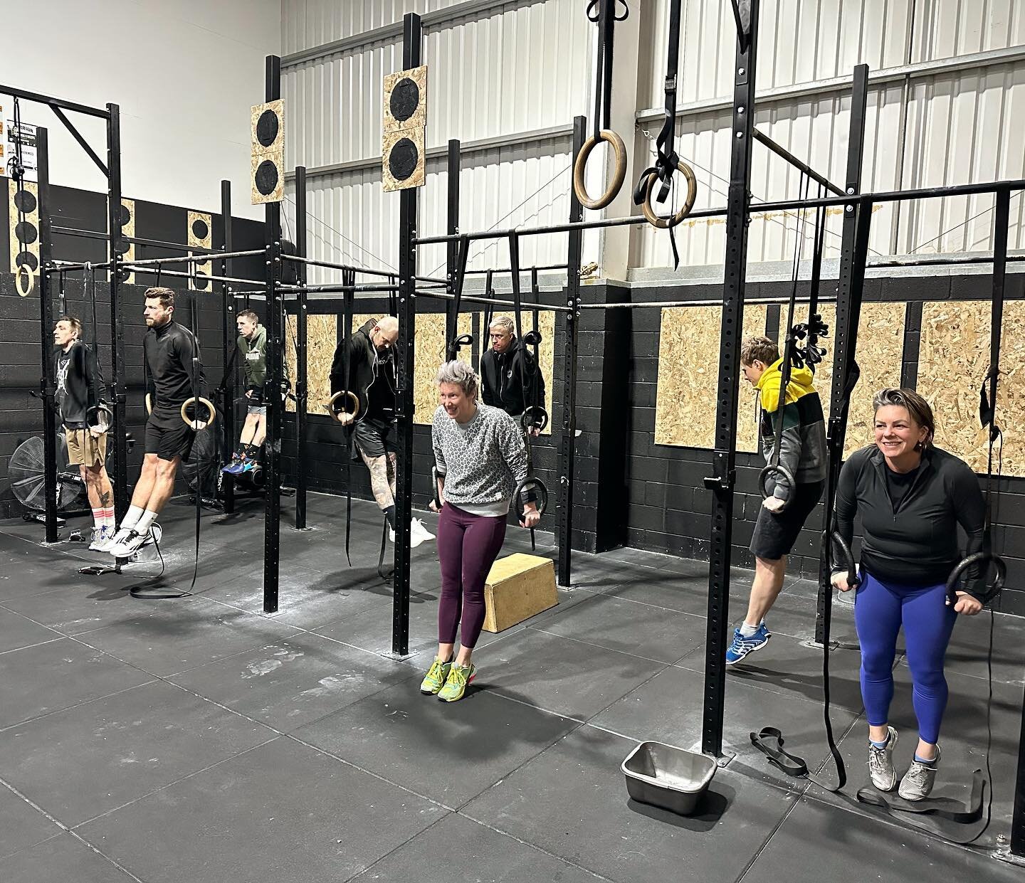 6.15am class getting &ldquo;gymnasticy&rdquo; ✅

Morning, lunchtime and evening classes available throughout the week! 

Message us for a free trial!!

#crossfit #crossfitpoole #fitness #gymnastics