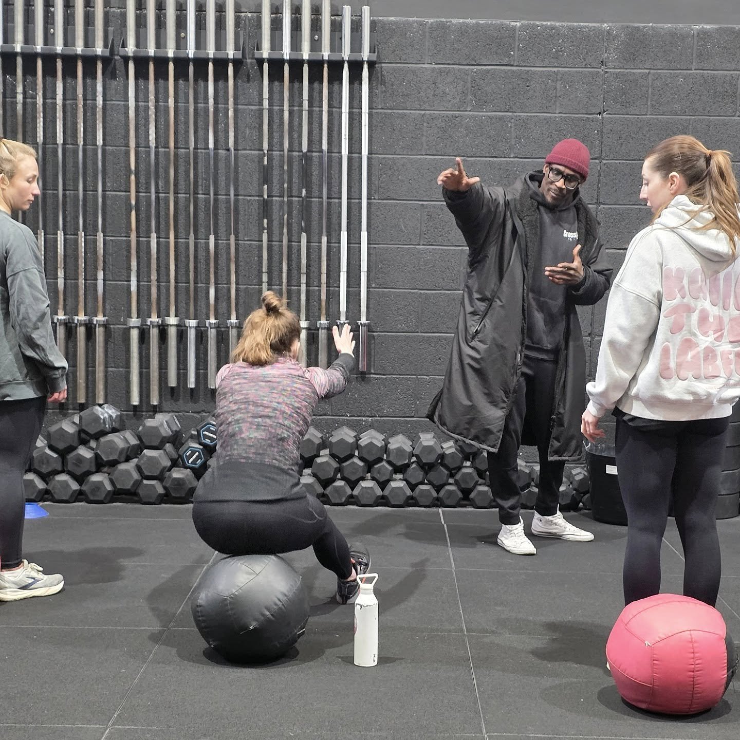 Coaching ❤️ 

We love our job. Want to learn new skills? Come and get coached 🚀

Free trial sessions available upon request! Message us 😎

#cfp #fitness #community