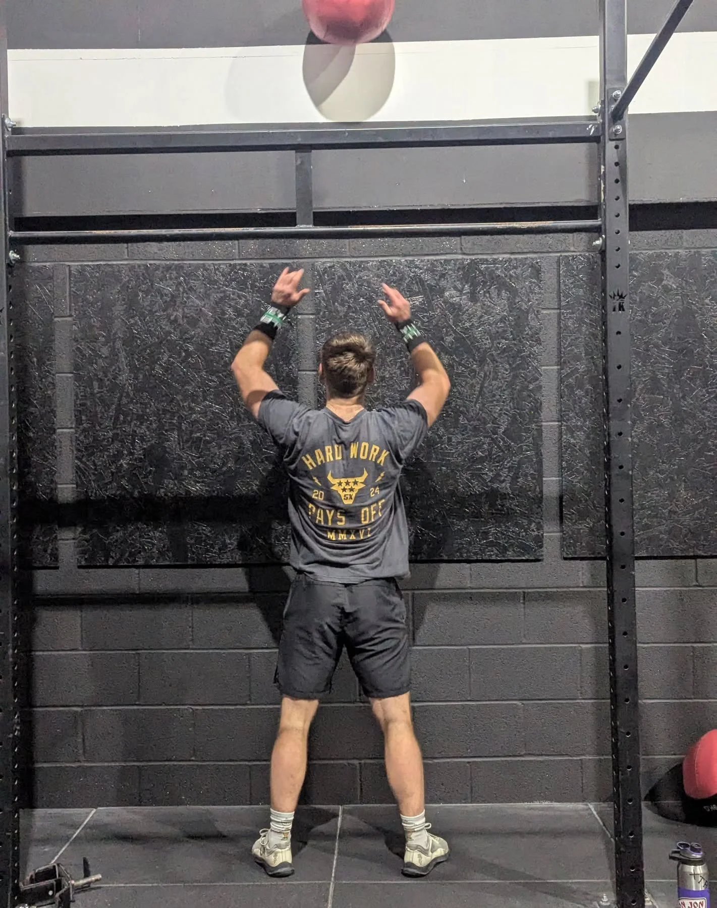 Best way to burn off easter eggs... is to eat them really fast 👍🏿 Science.

Happy Bank Holiday everyone 🌞 🫡

#cfp #community #fitness #bankholiday