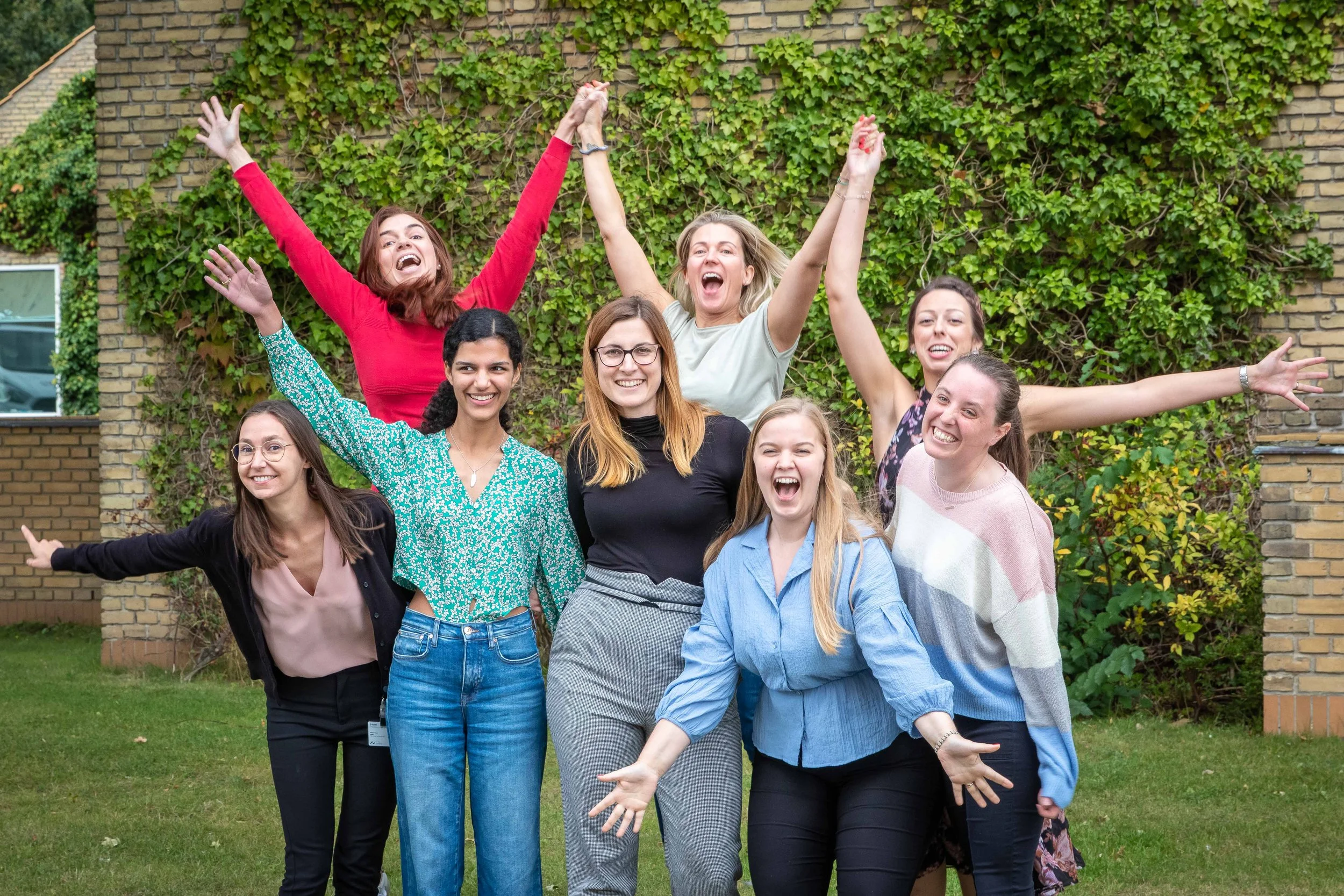 Felicity & team (5).JPG