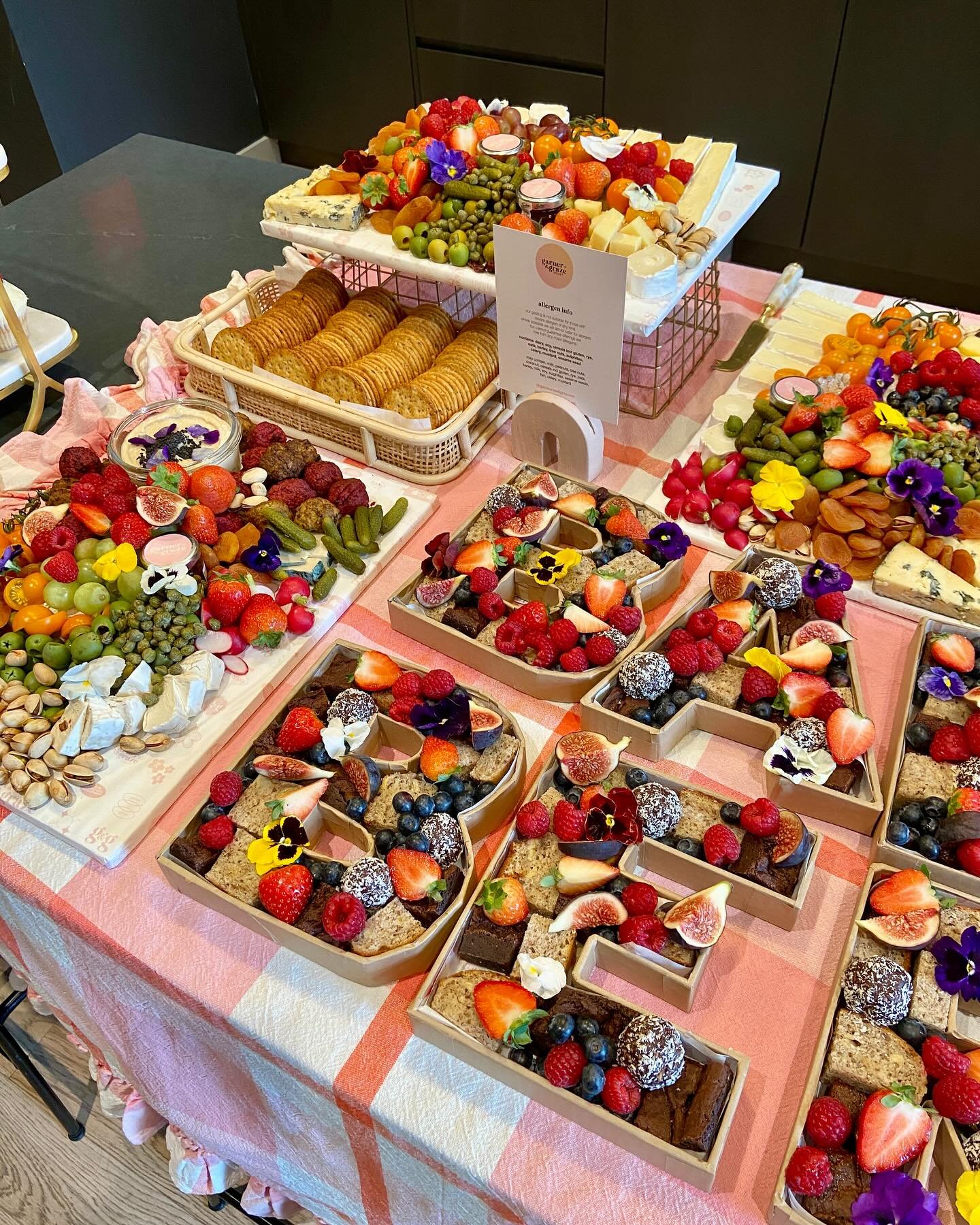 how adorable is this baby shower set up we created with @sophiehabboo for her sis @georgiahabboo ?!

as their sweet nickname for baby was baby berry, we went all out with the berry theme. 

we created this beautiful styled set up using a series of gr