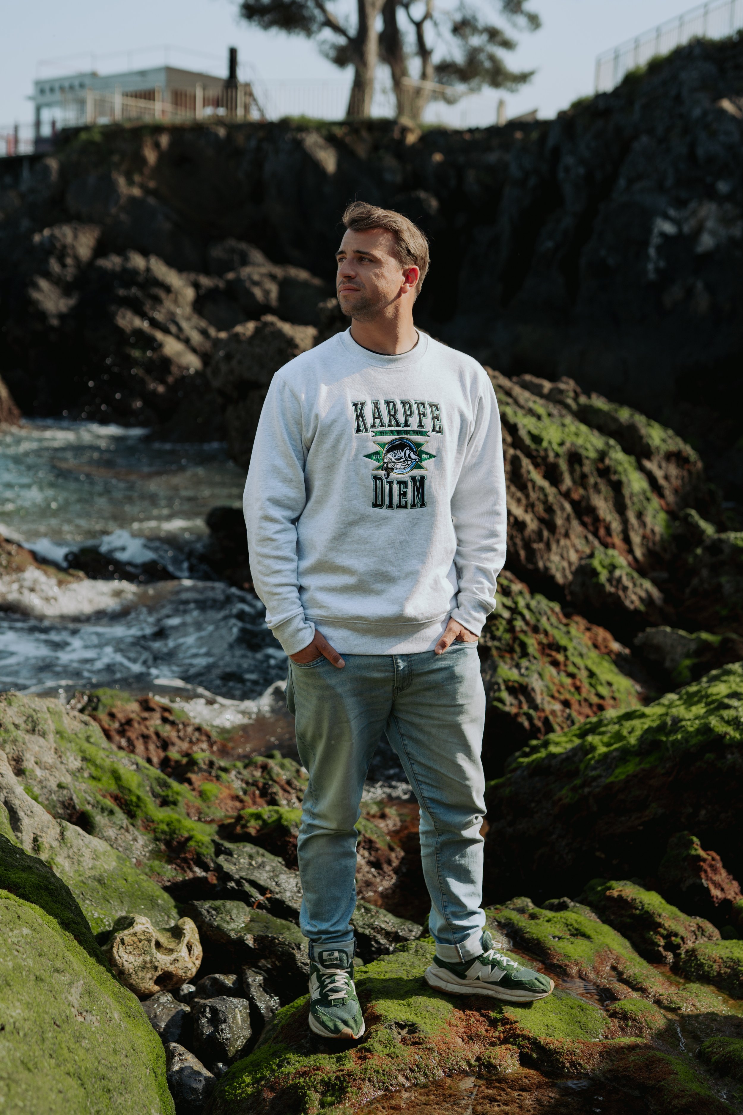 Karpfe_Diem_Sweater_hellgrau (13 von 47).jpg