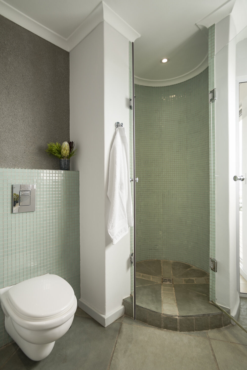 ocean12_apartment_LightHouse_bathroom