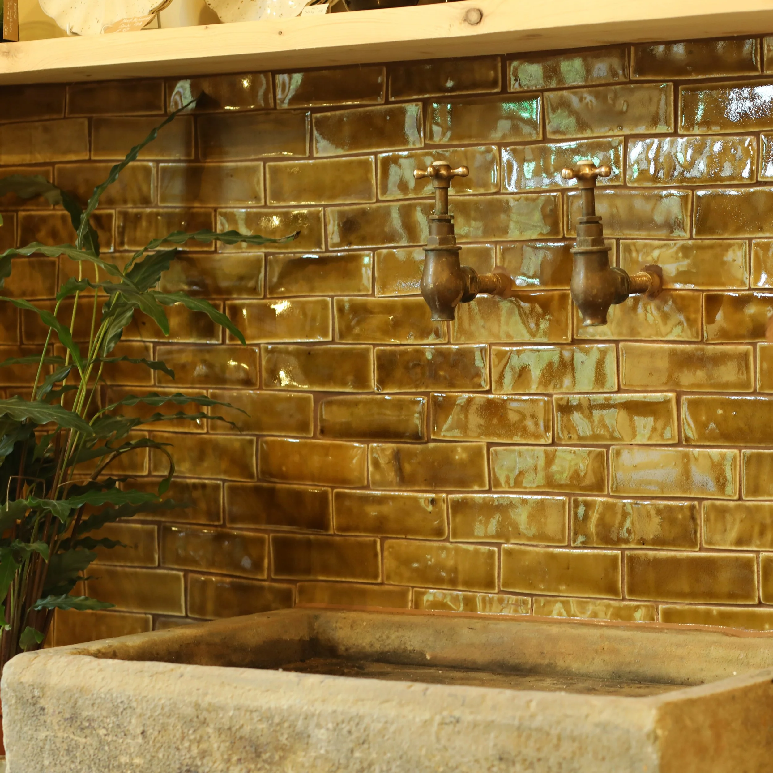 002-Tiled-Wall.jpg