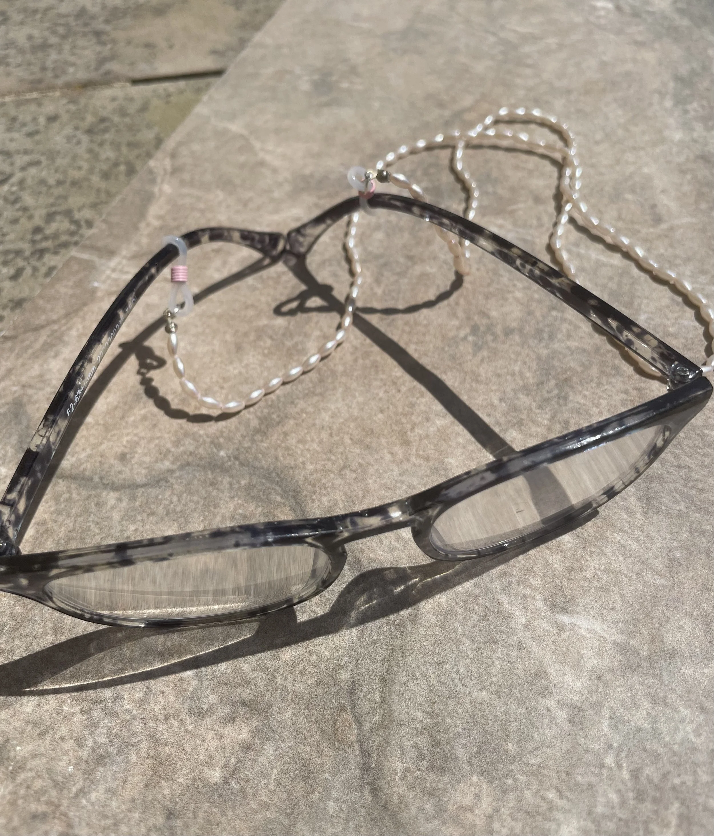 Lottie Glasses Chain