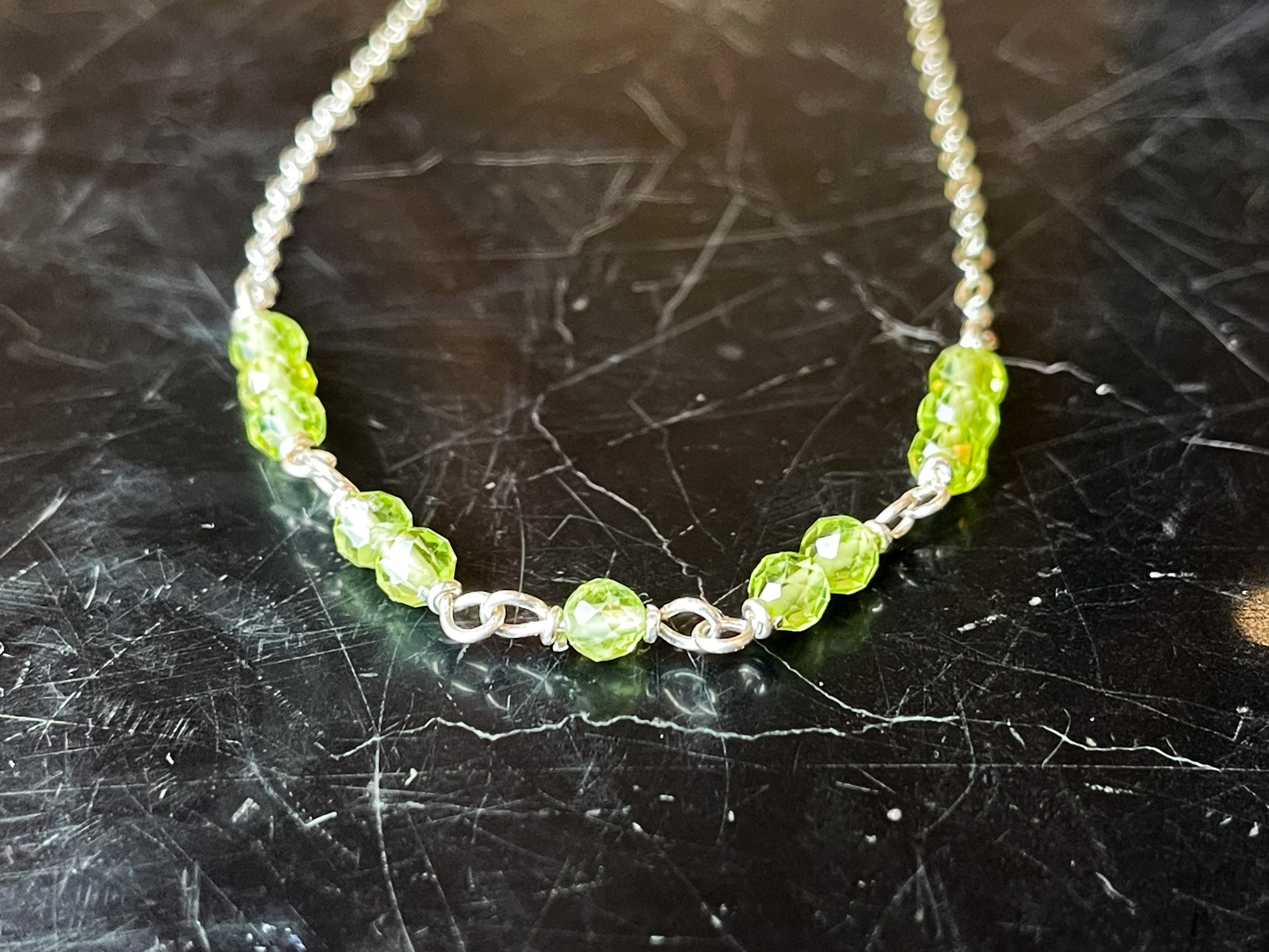 Peridot+Necklace++2-637129.jpg