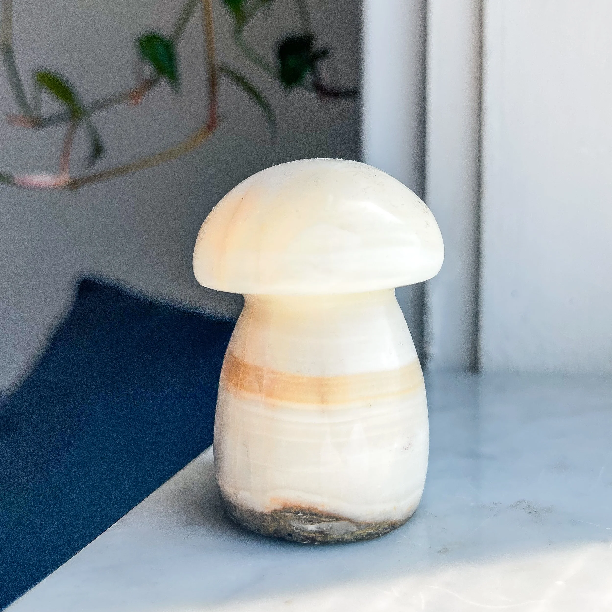 Agate Crystal Mushroom Sculpture | Good Fortune