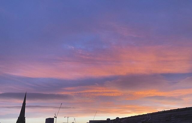 ‪Good morning Manchester - looking 👌‬
‪&mdash;‬
‪&lsquo;For great is your love, higher than the heavens; your faithfulness reaches to the skies.&rsquo;‬
‪Psalm 108 verse 4‬