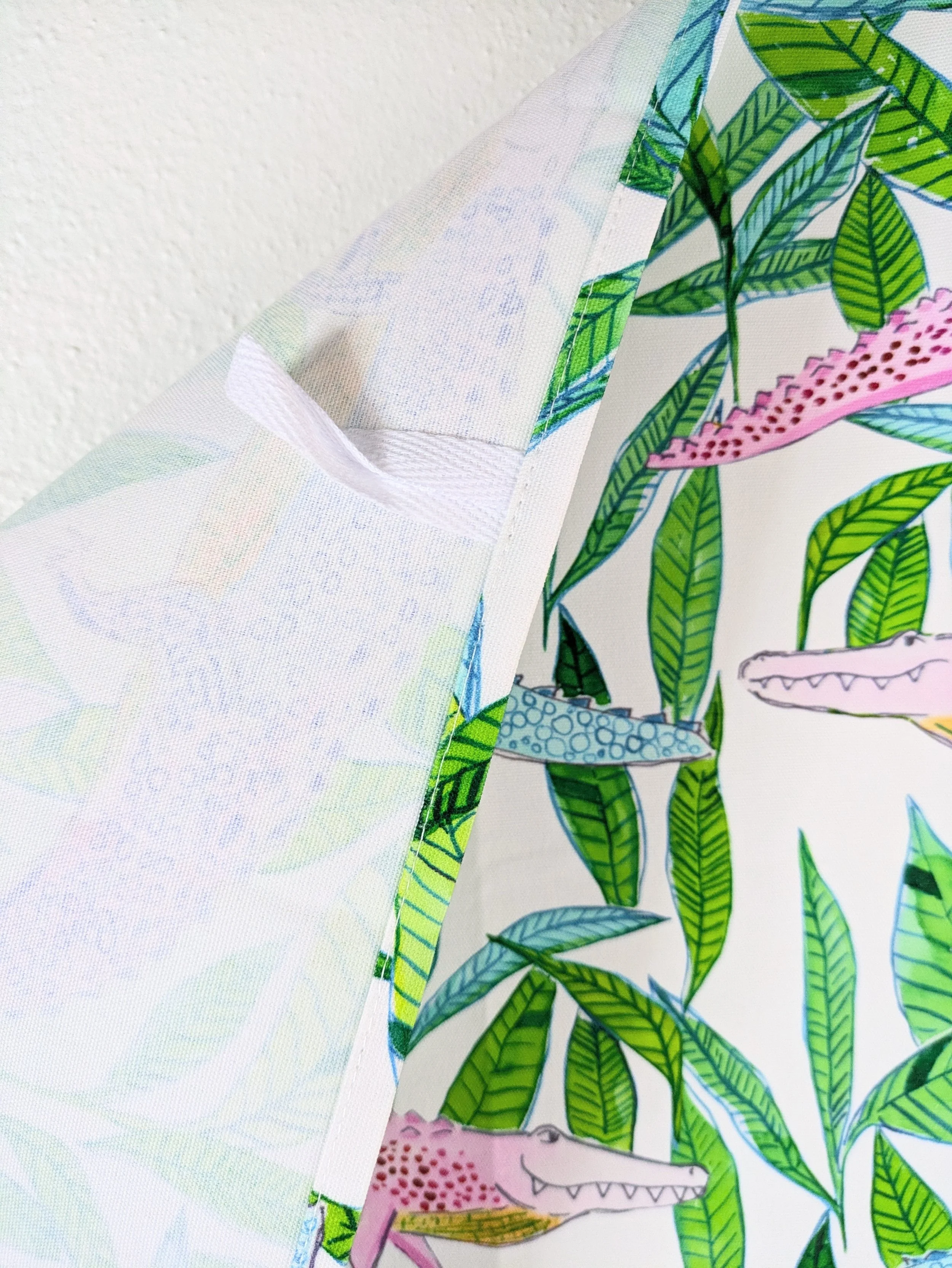 tea towel gators white new 1.jpg