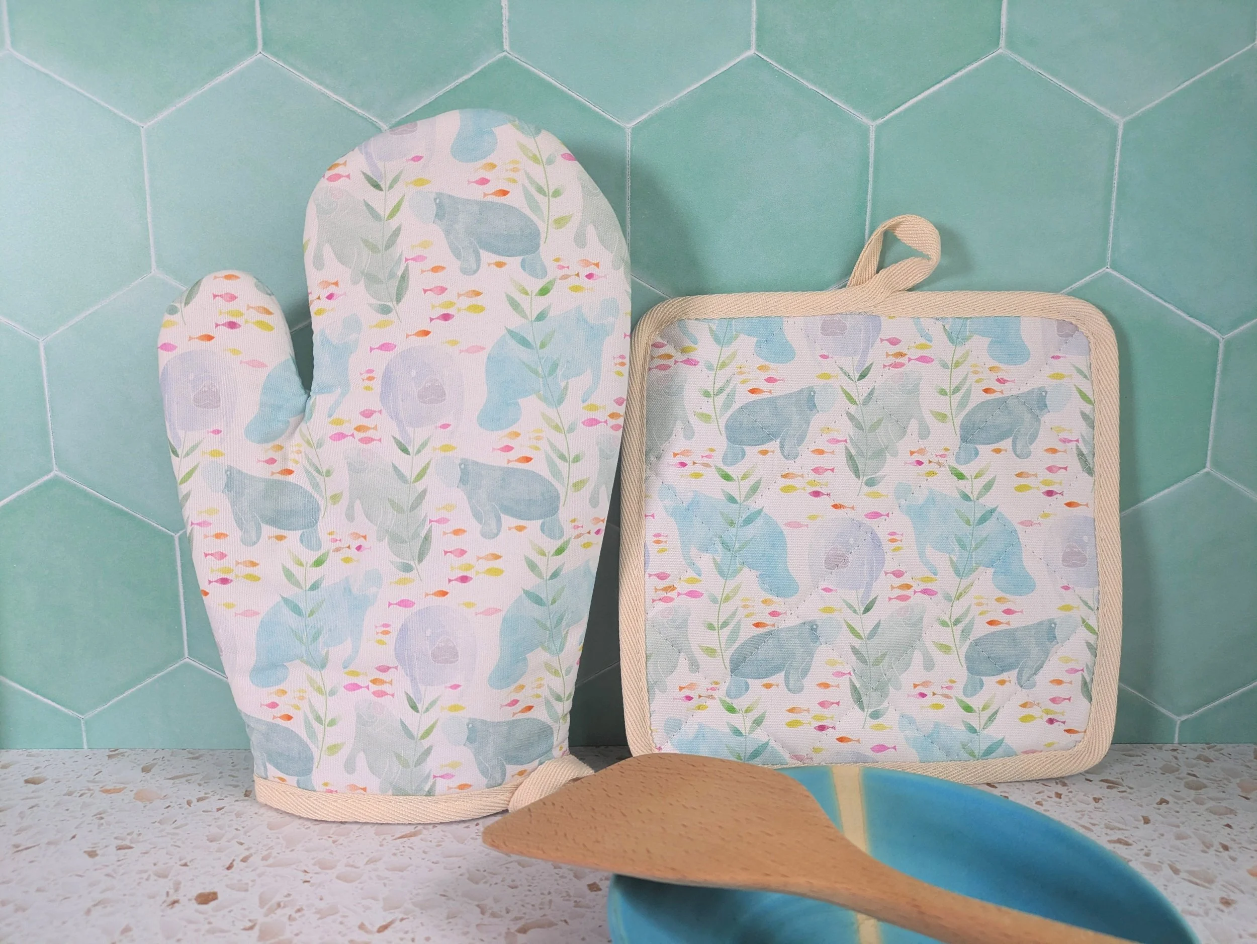 Manatee print oven mitt and potholder set.jpg