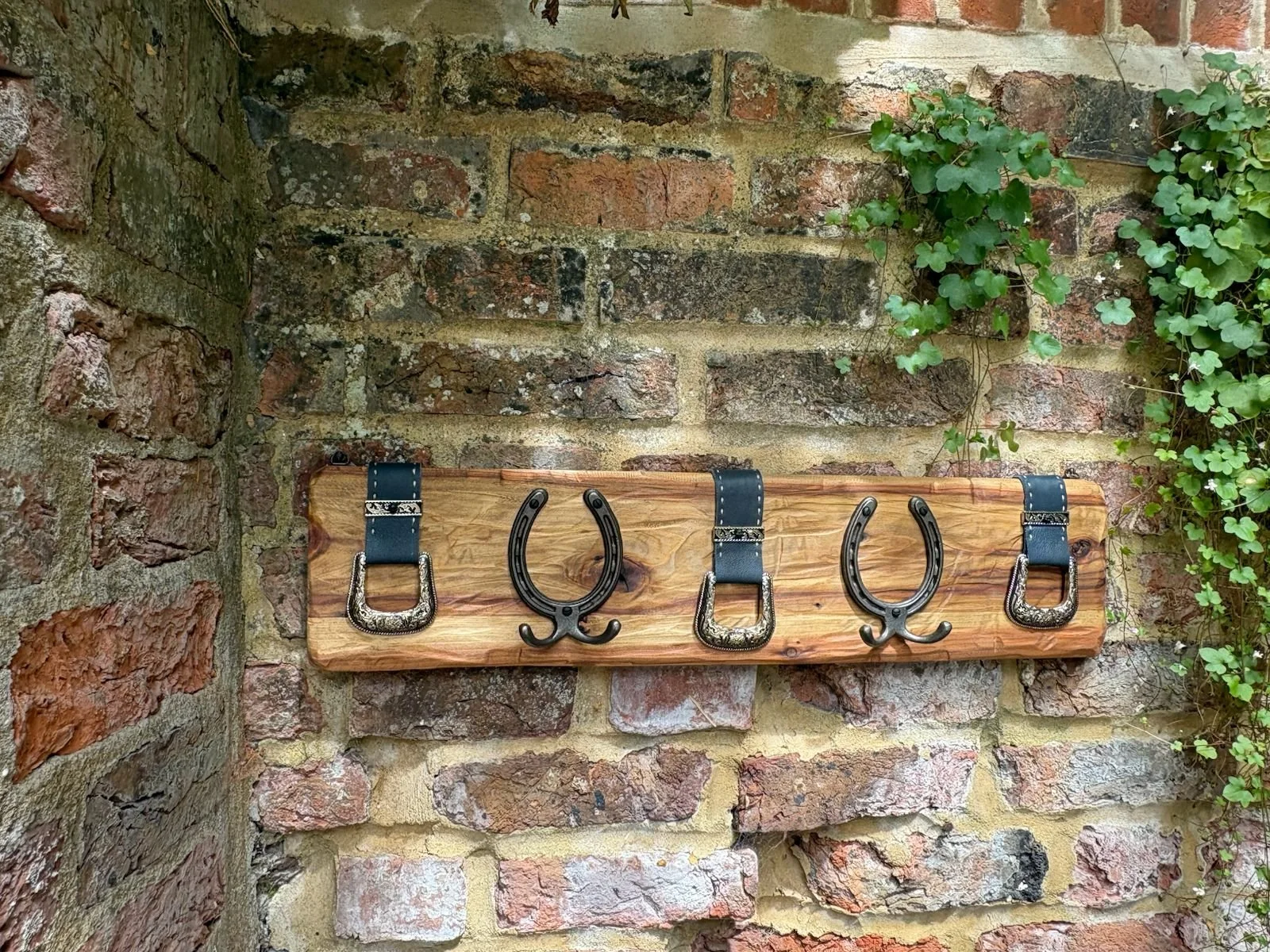 TEST   Handcrafted Wild Rag, Scarf & Belt Organiser