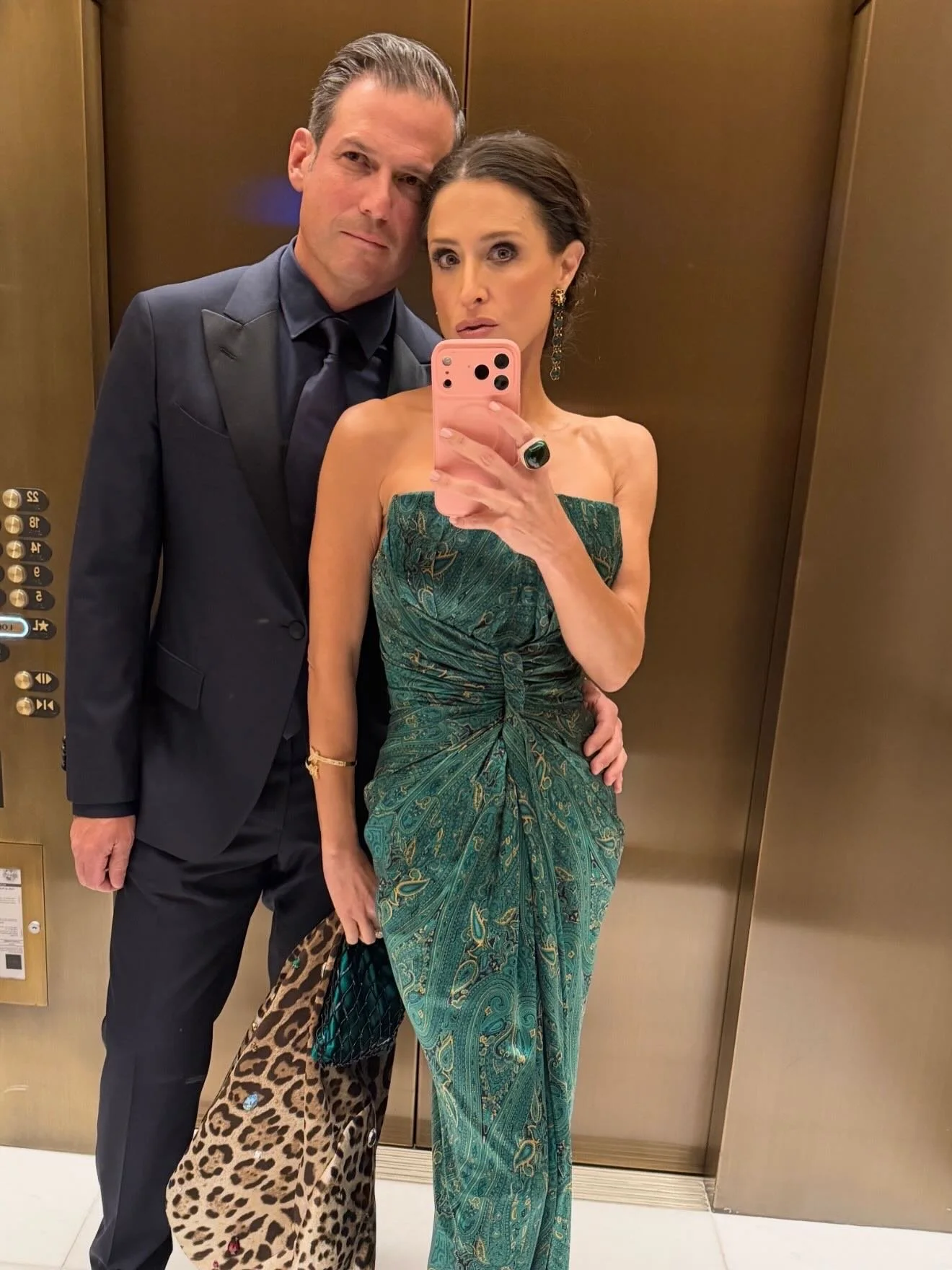 &ldquo;Palm Beached&rdquo;- OUT &amp; ABOUT 

Type a ❤️ for the Sarah and Jeremy 
&ldquo;Palm Beached&rdquo; series. (He is unknowingly part of this series) 

This series is some places and things my husband and I have been to since we landed in PB&h