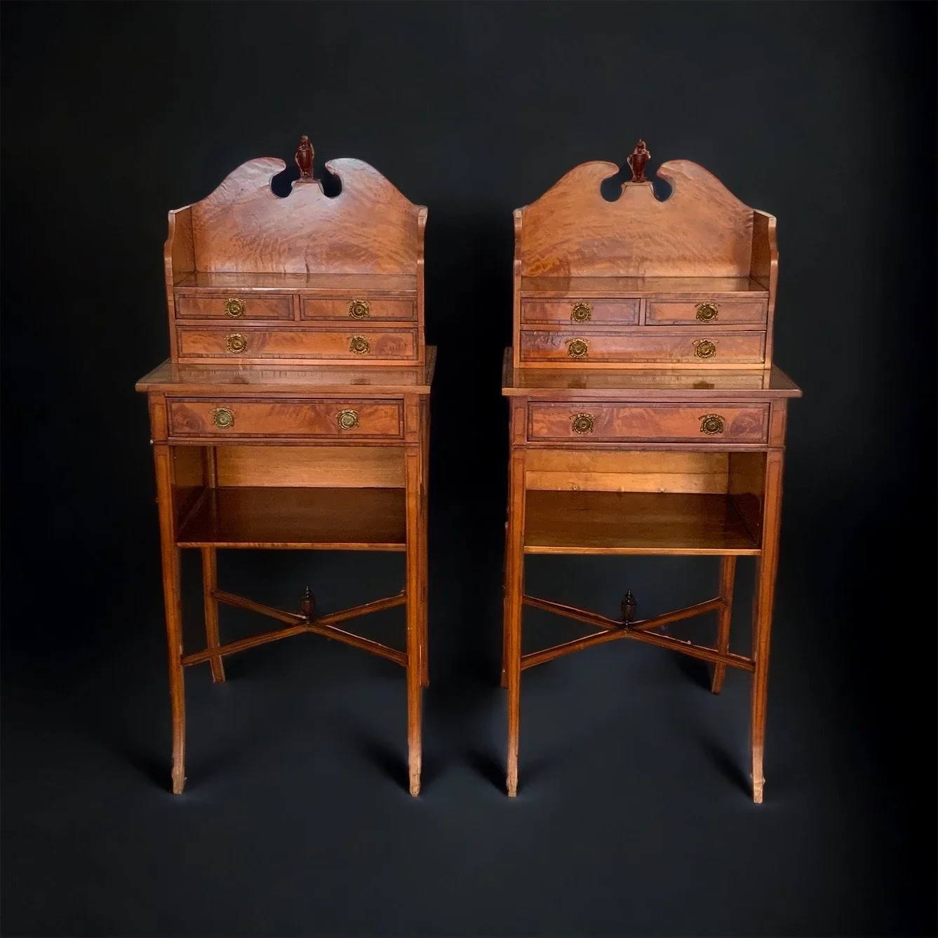 SOLD: A pair of Sheraton Period bonheur du jour, venereed in satin wood, England.Late XVIII Century, stamped Cross.