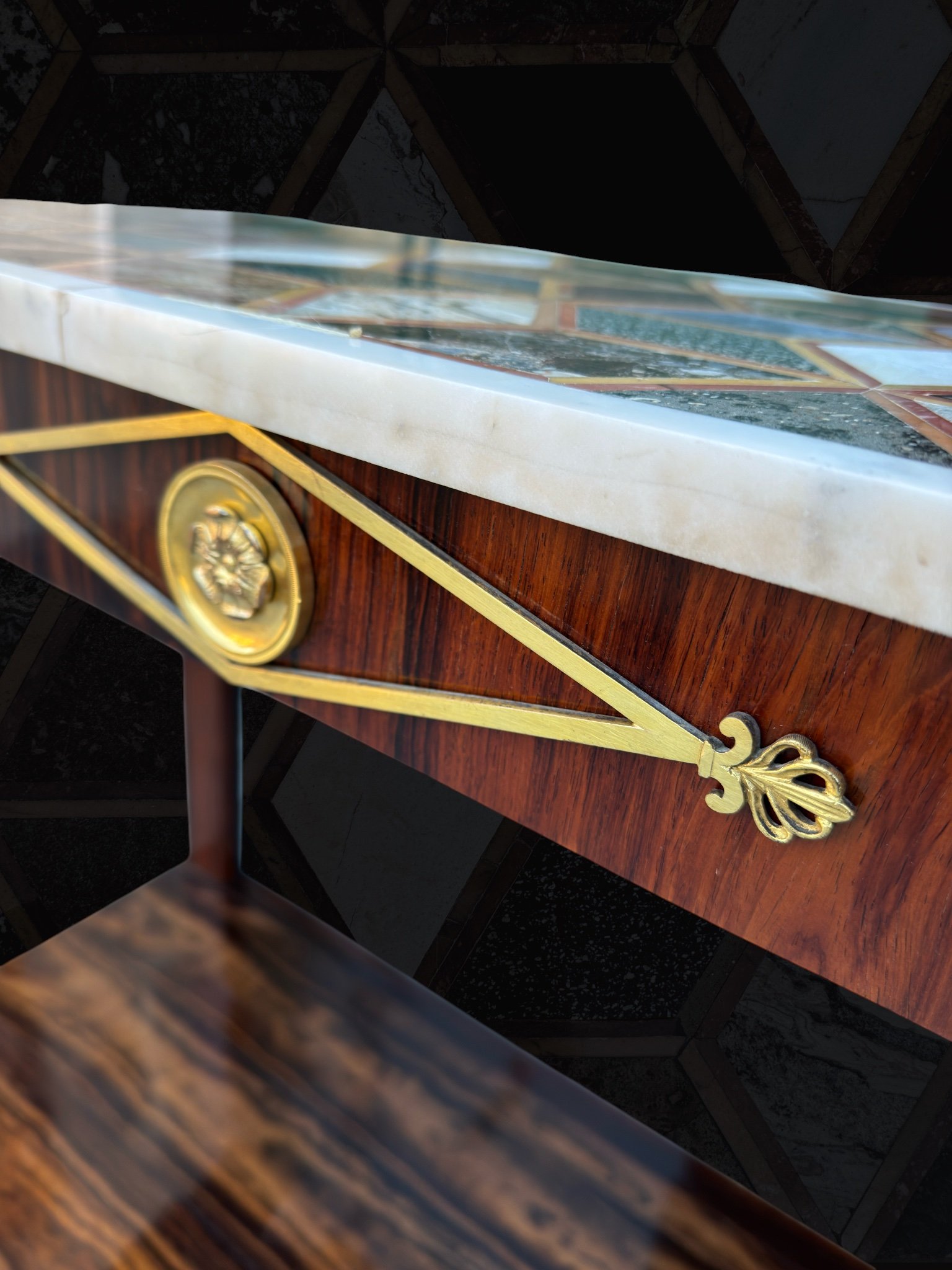 vivioliarteantica_consolle impero con marmo e pietre dure15 (2).jpg