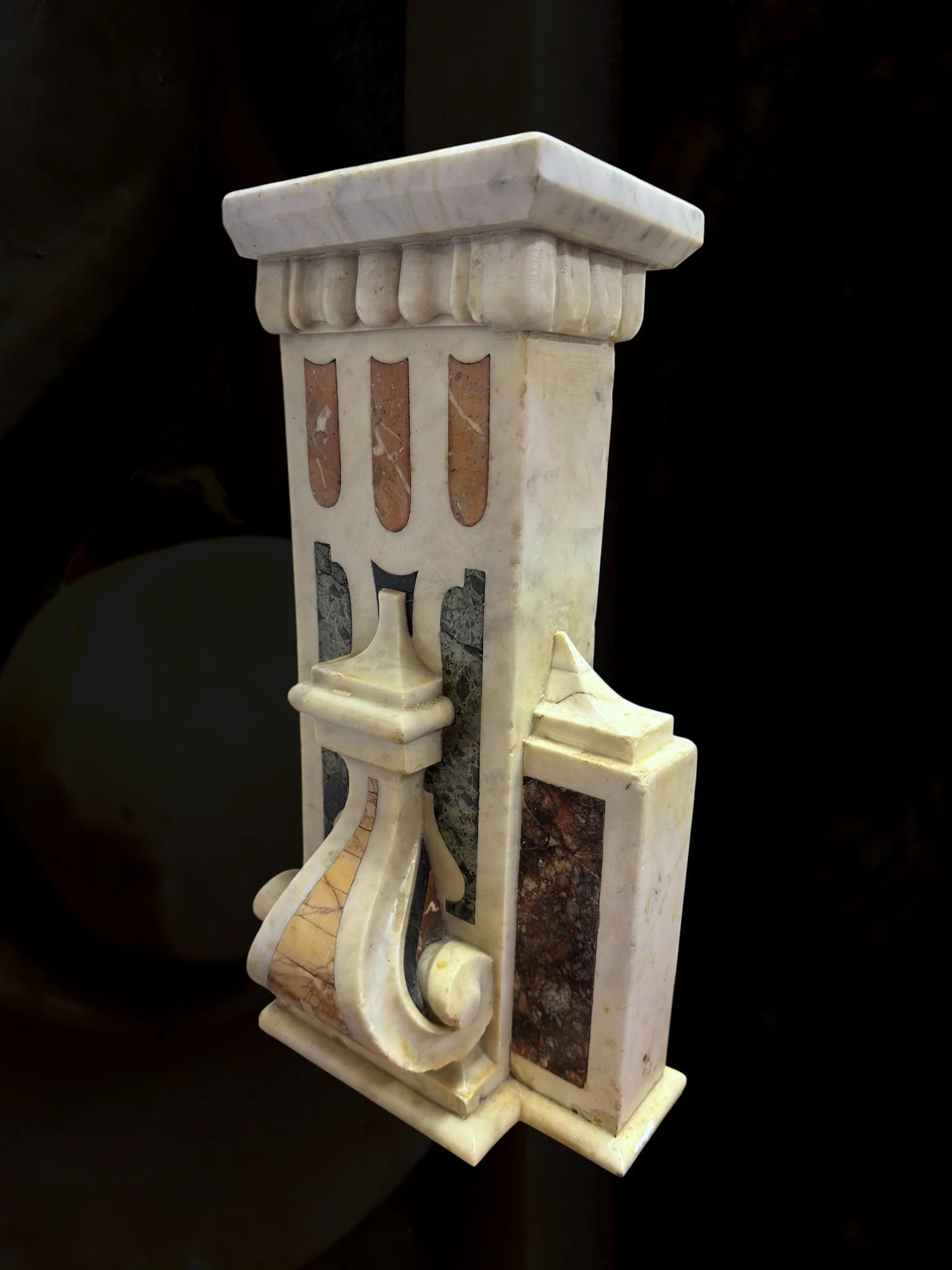 White marble console veneered with fine marbles24.jpg