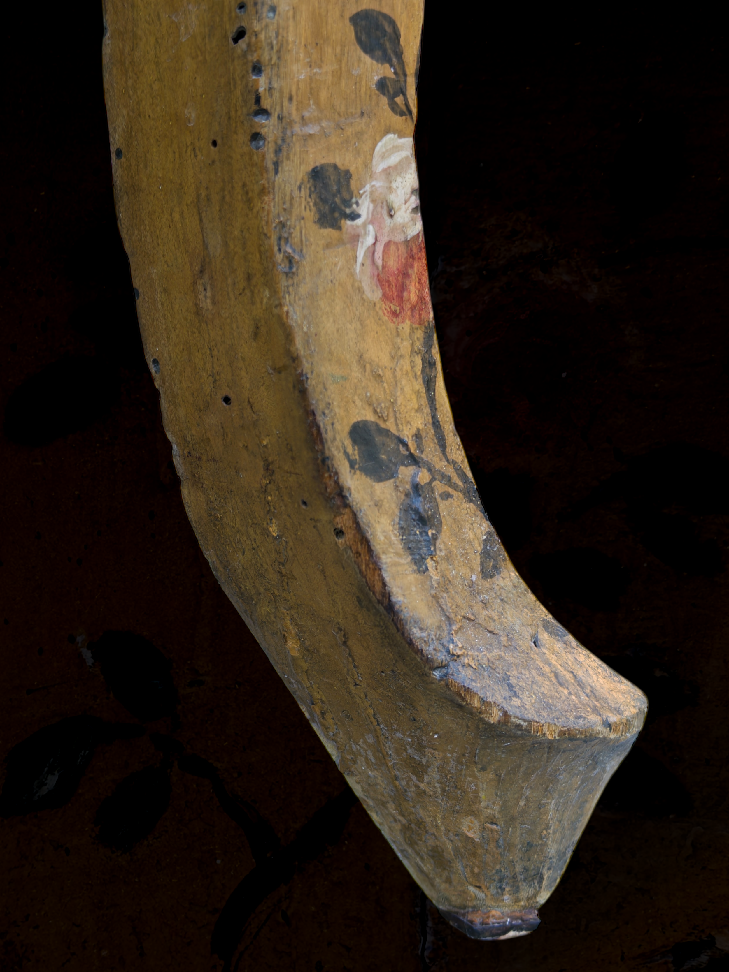 A Genoese LXIV laquered polychrome side table with faux marble top1.PNG