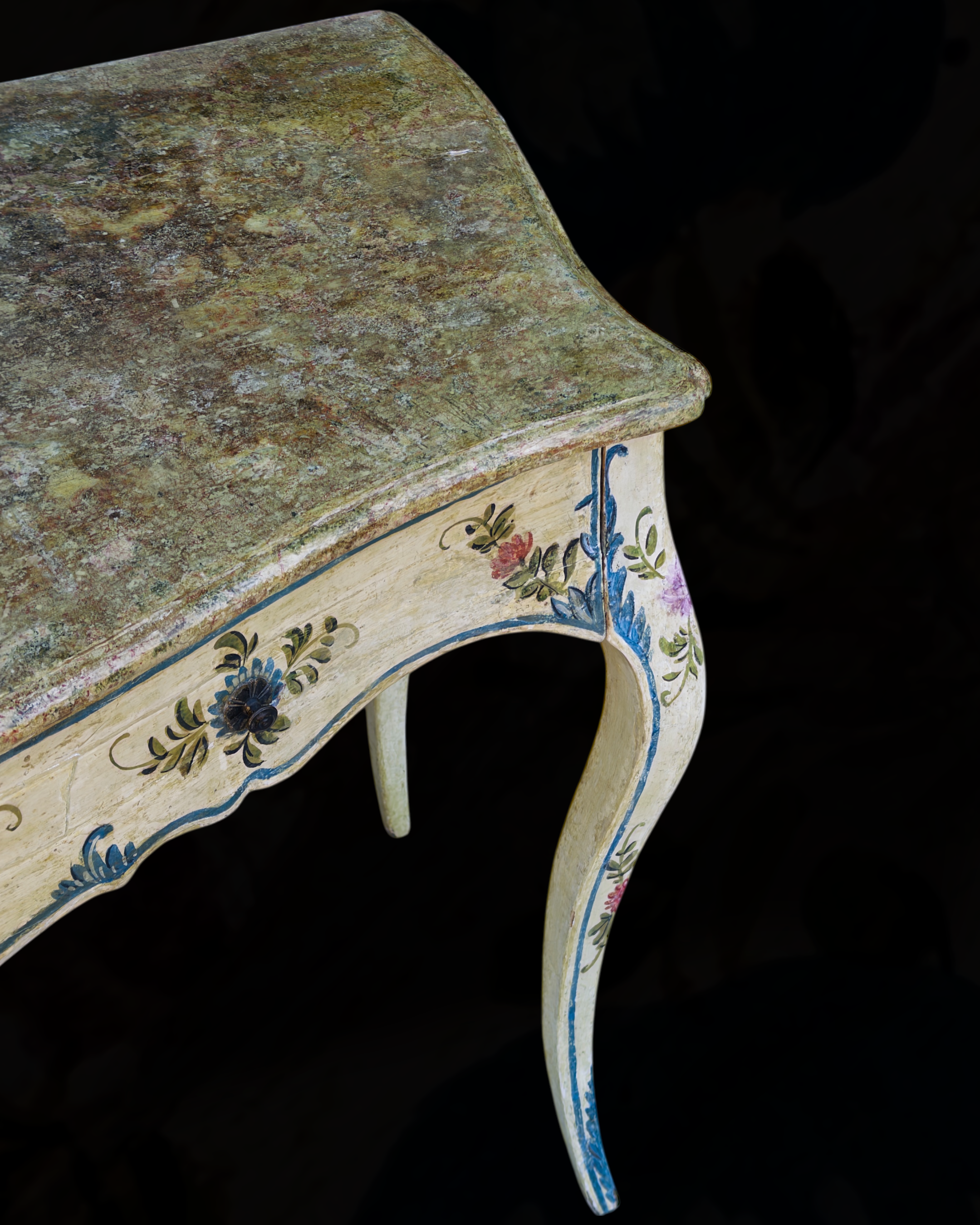 A Genoese LXV side table with faux marble top8.PNG