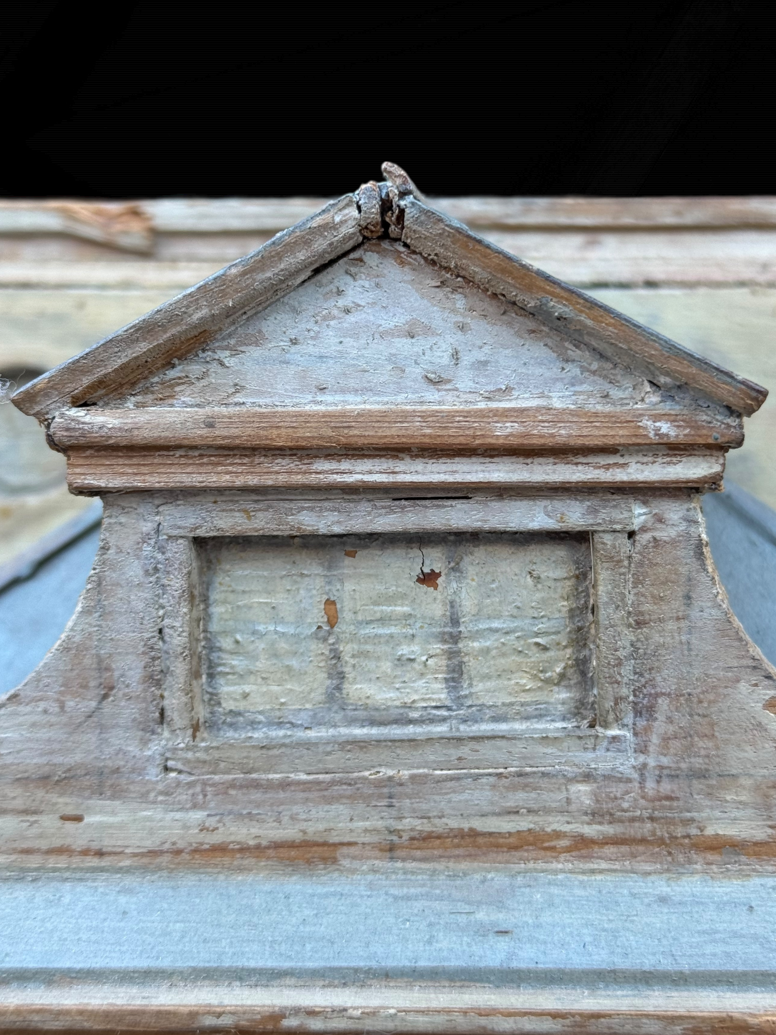 A maquette of an italian villa in the italian riviera30.PNG