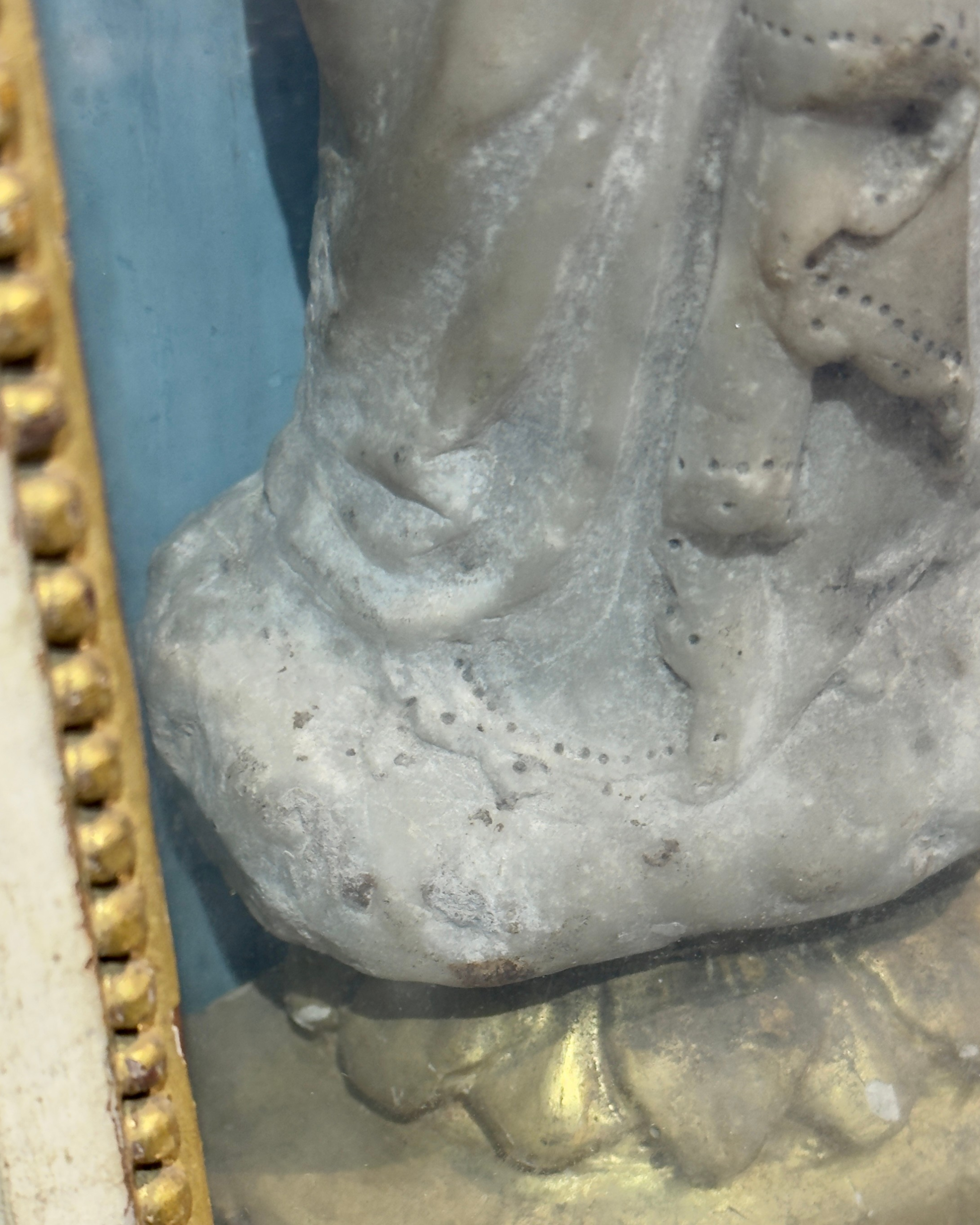 vivioli madonna statuetta (7).png