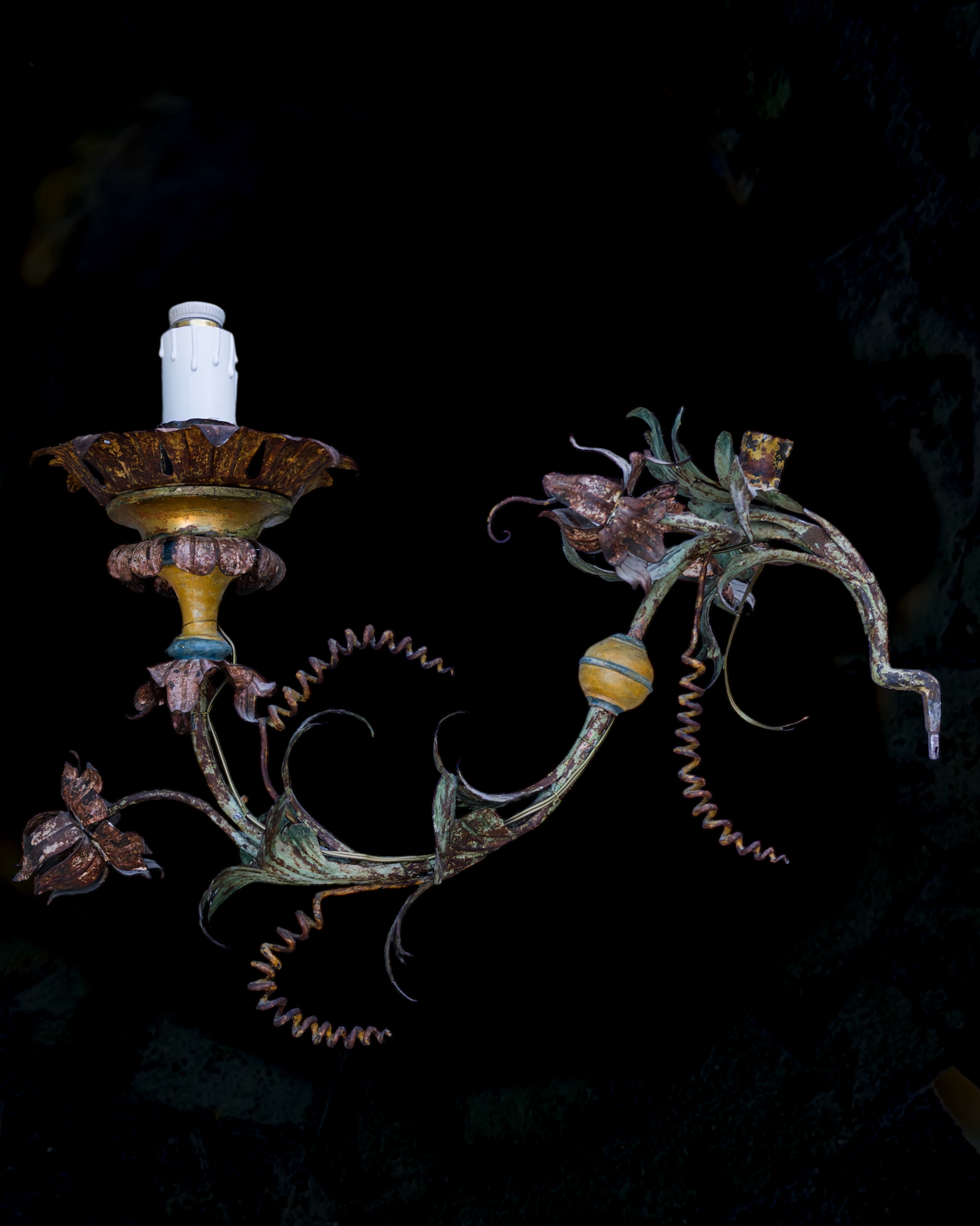 A pair of polychrome iron arms torcheres3.PNG