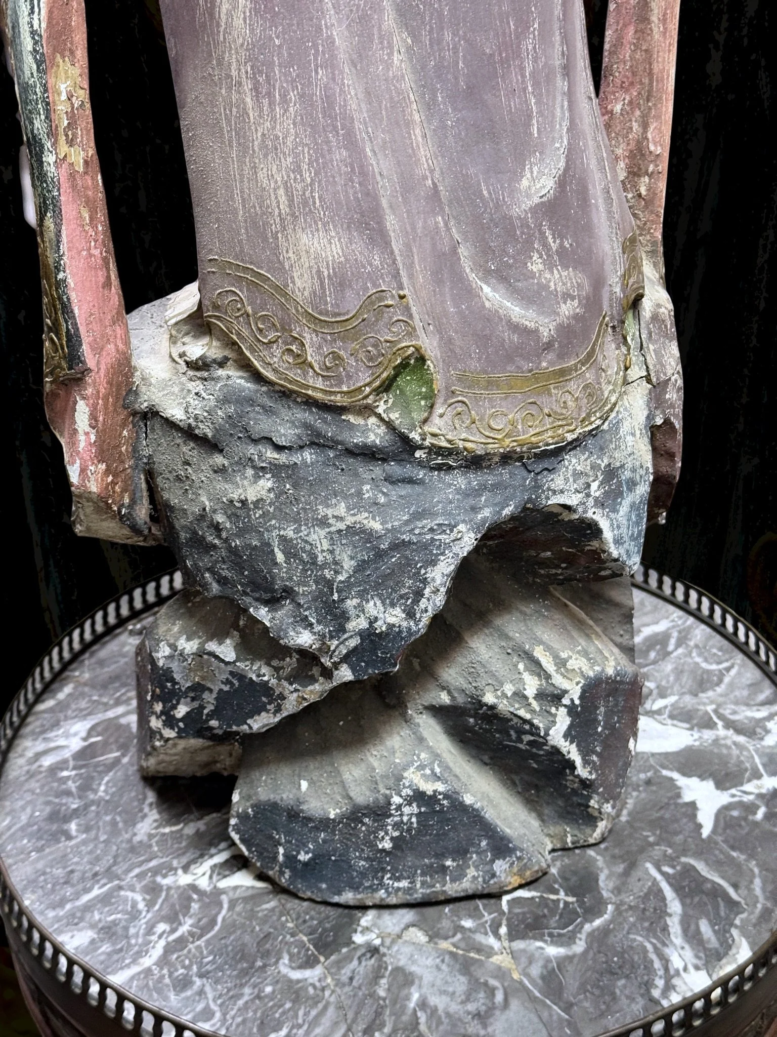 Polychrome wooden sculpture of Guanyin11.jpg
