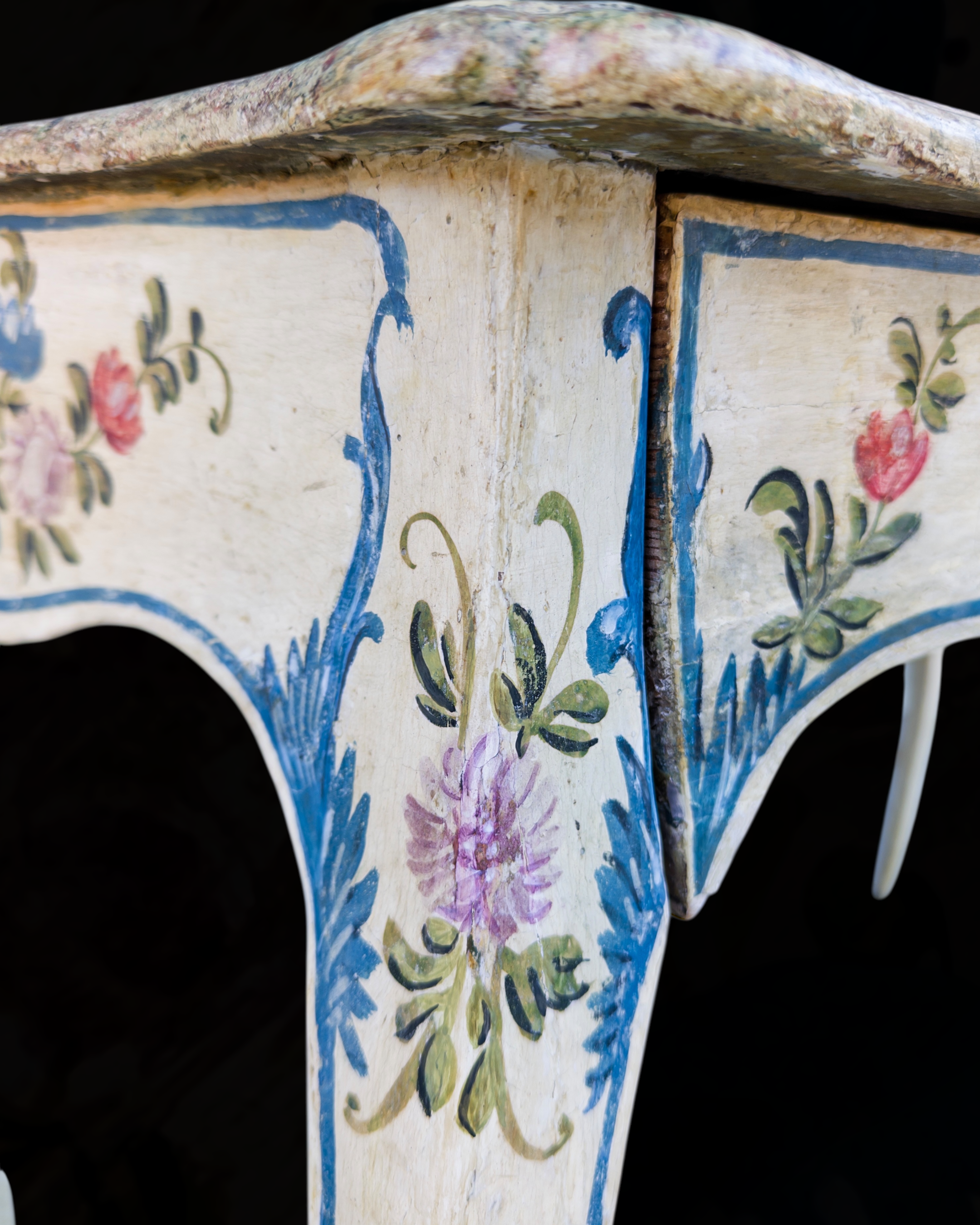 A Genoese LXV side table with faux marble top9.PNG