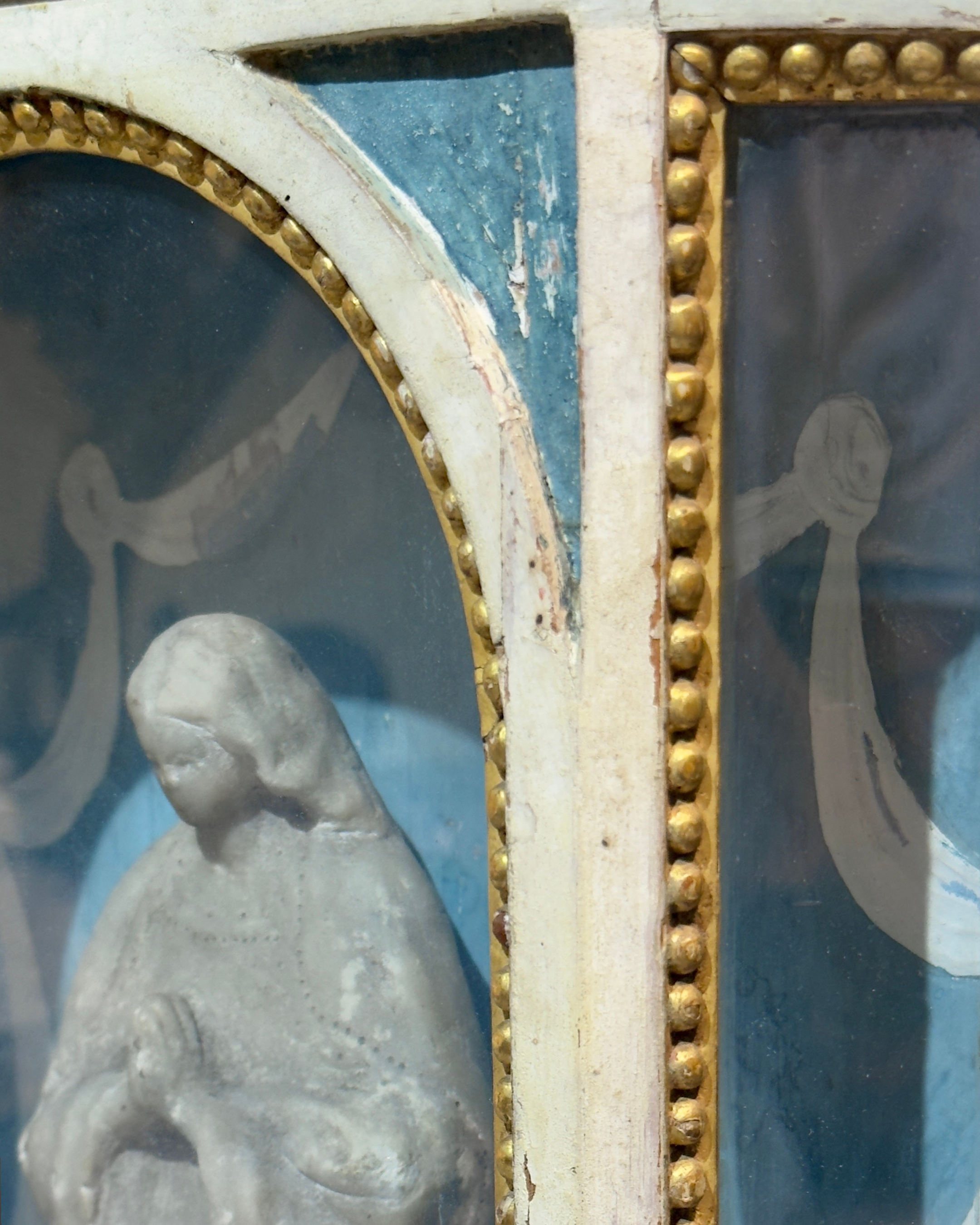 vivioli madonna statuetta (8).png
