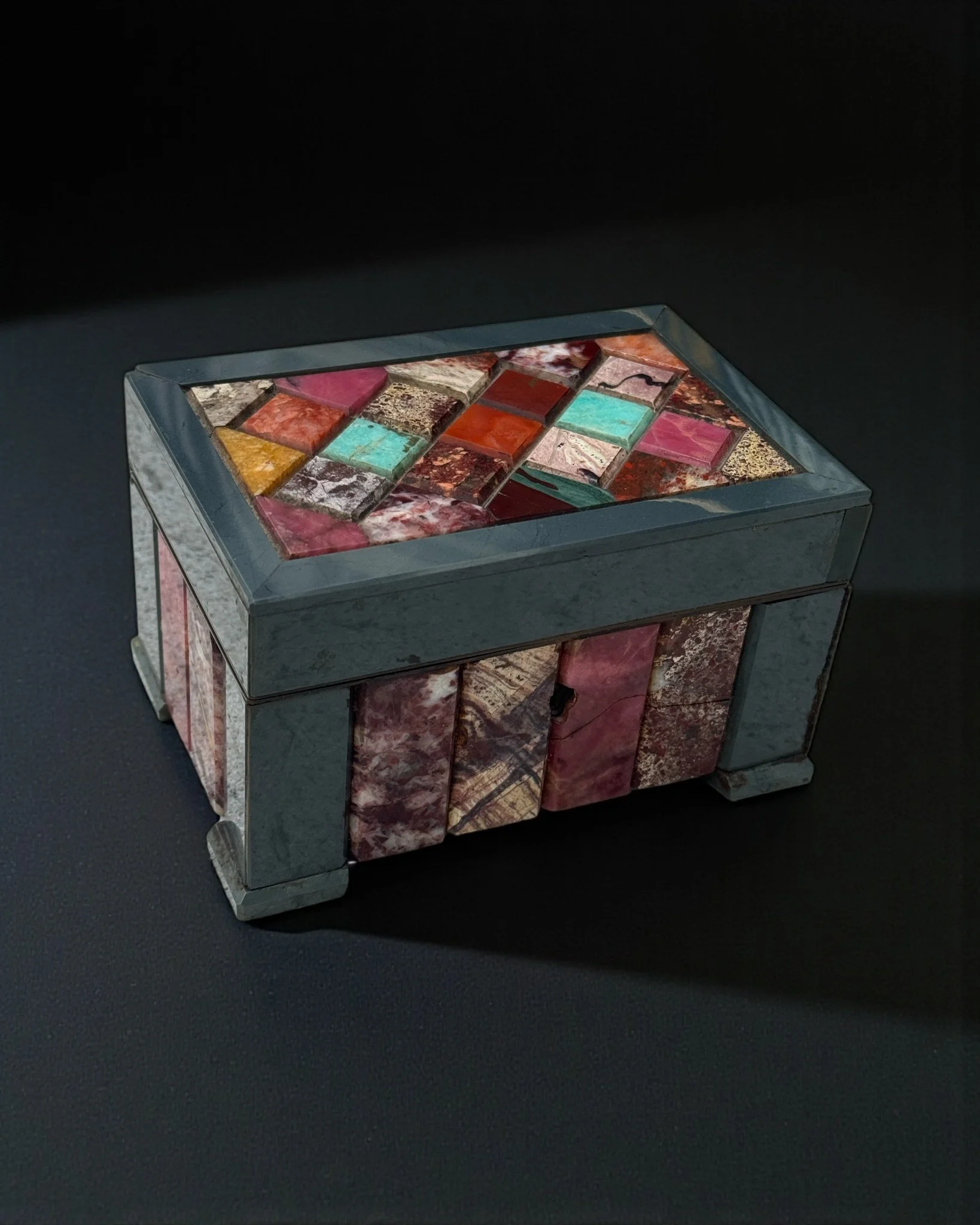 A Russian lapidary specimen marble and hardstones jewellery casket