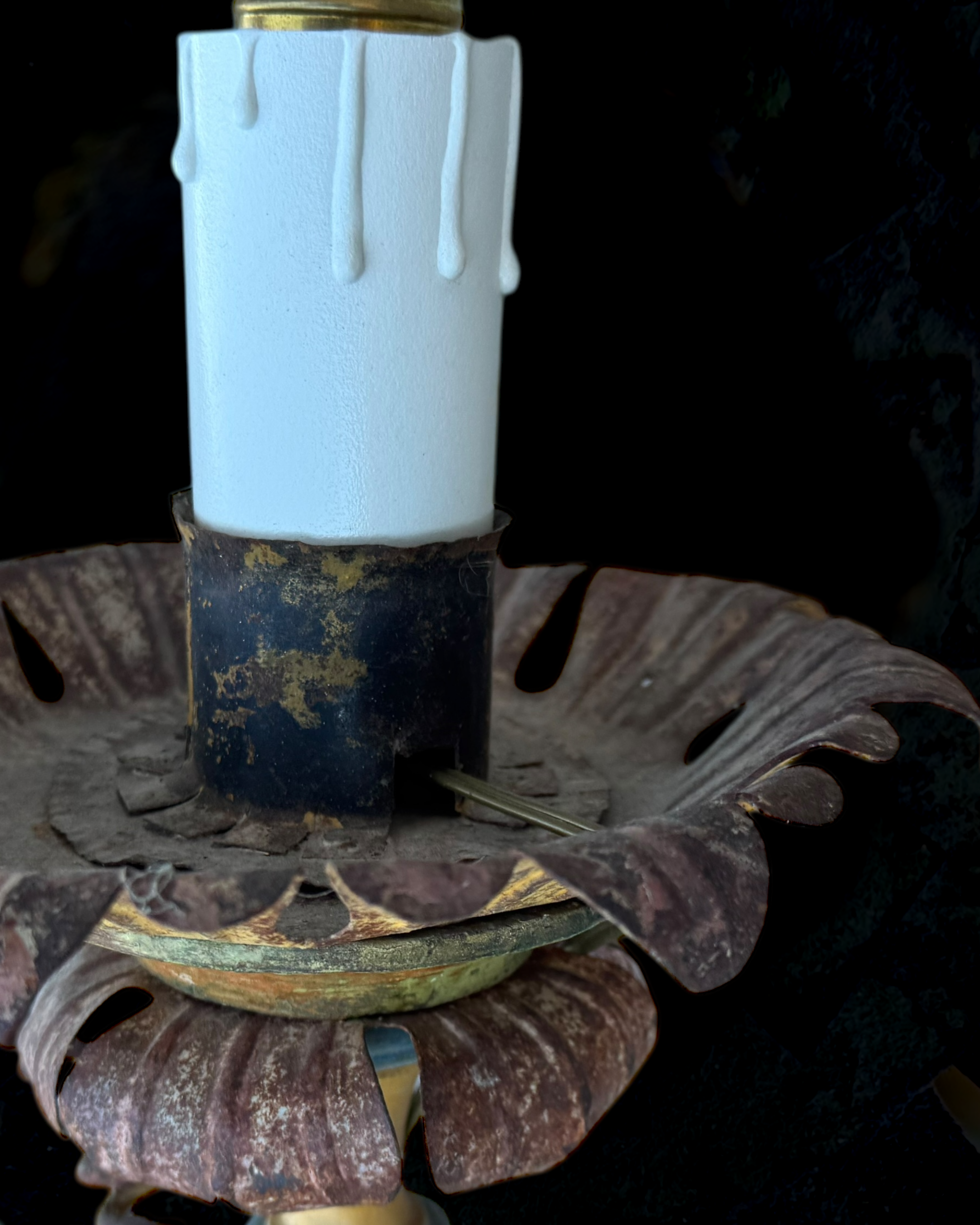 A pair of polychrome iron arms torcheres11.PNG