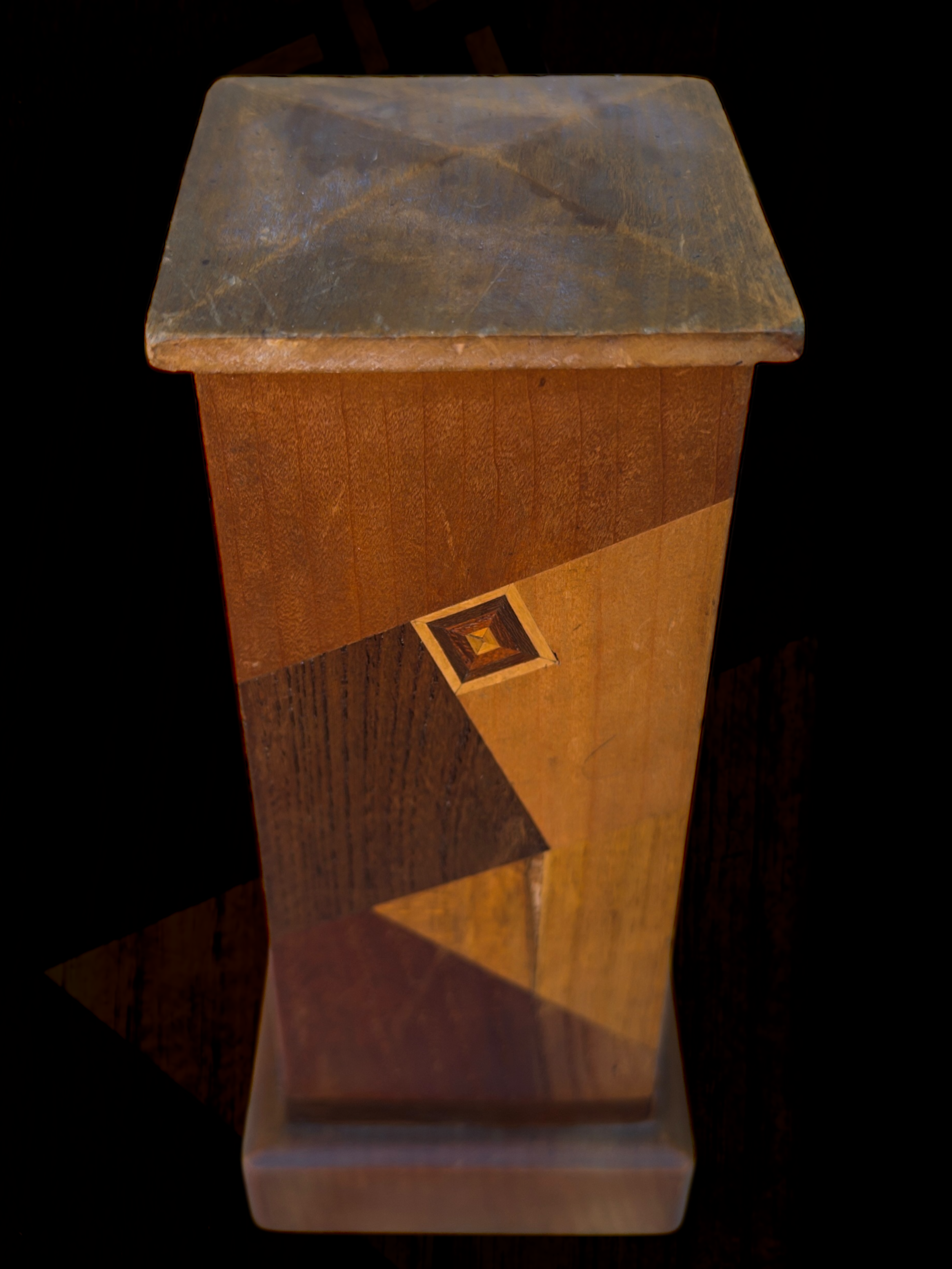 Wooden money box 11.PNG