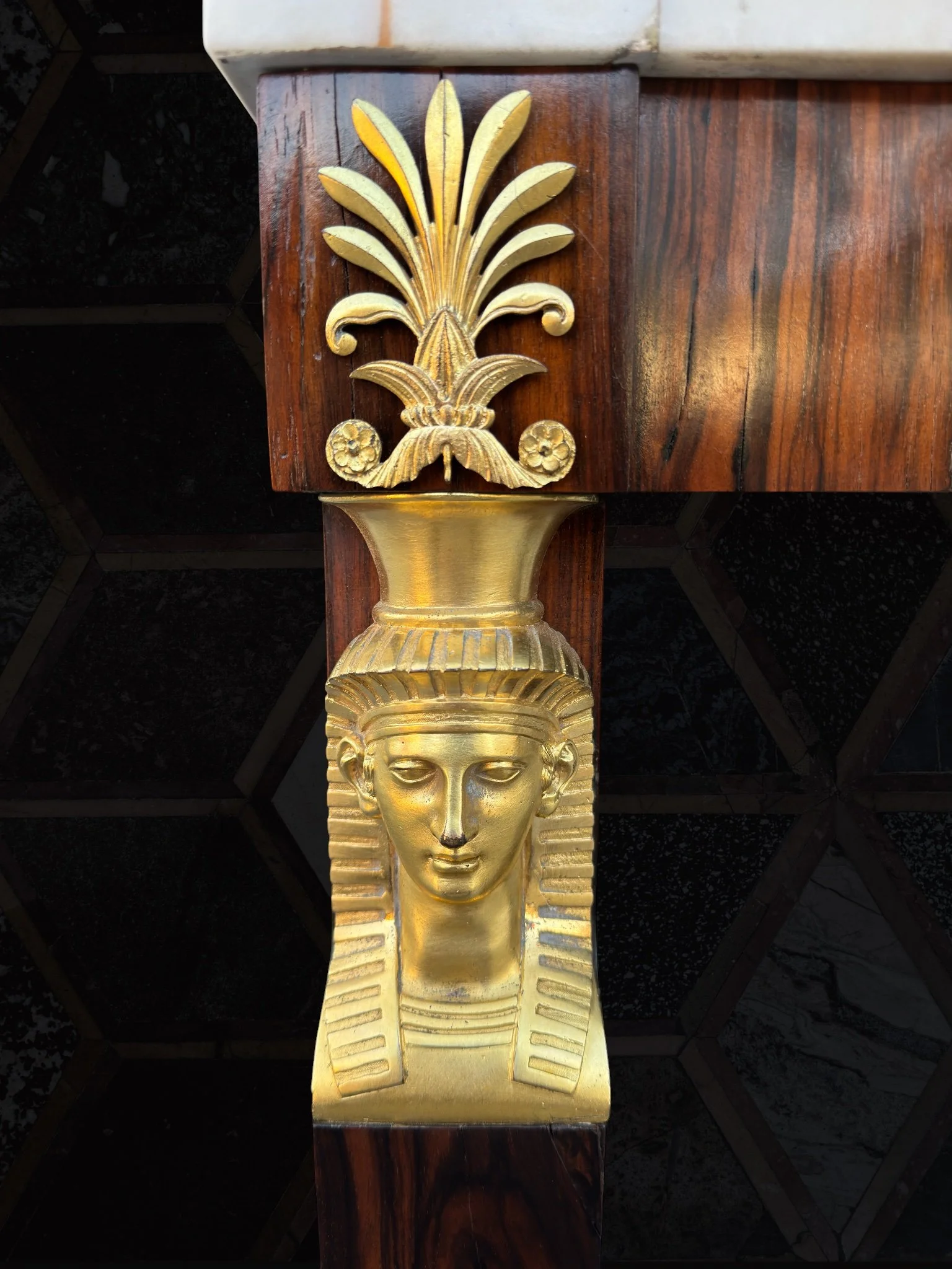 vivioliarteantica_consolle impero con marmo e pietre dure17 (2).jpg