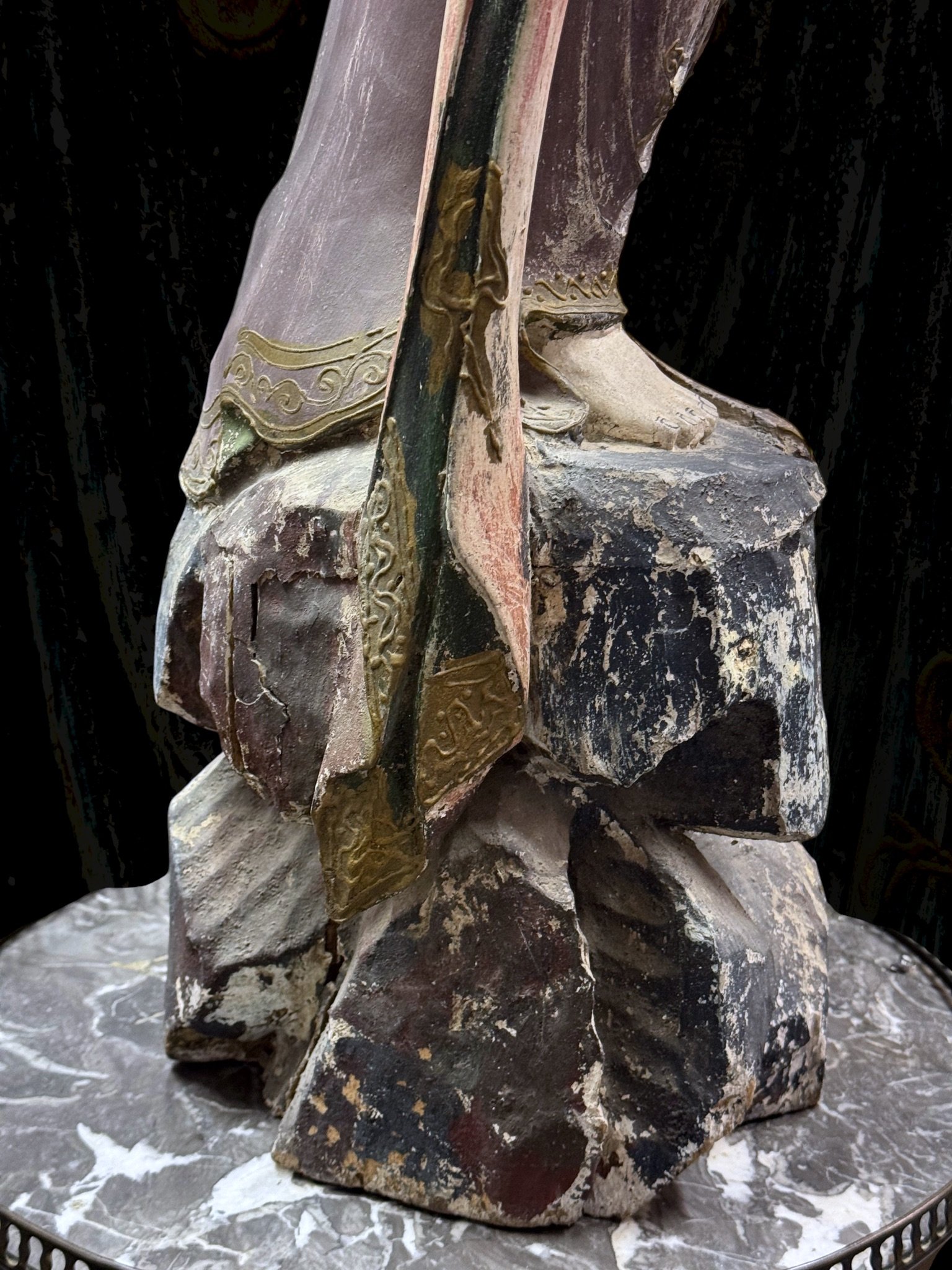 Polychrome wooden sculpture of Guanyin12.jpg