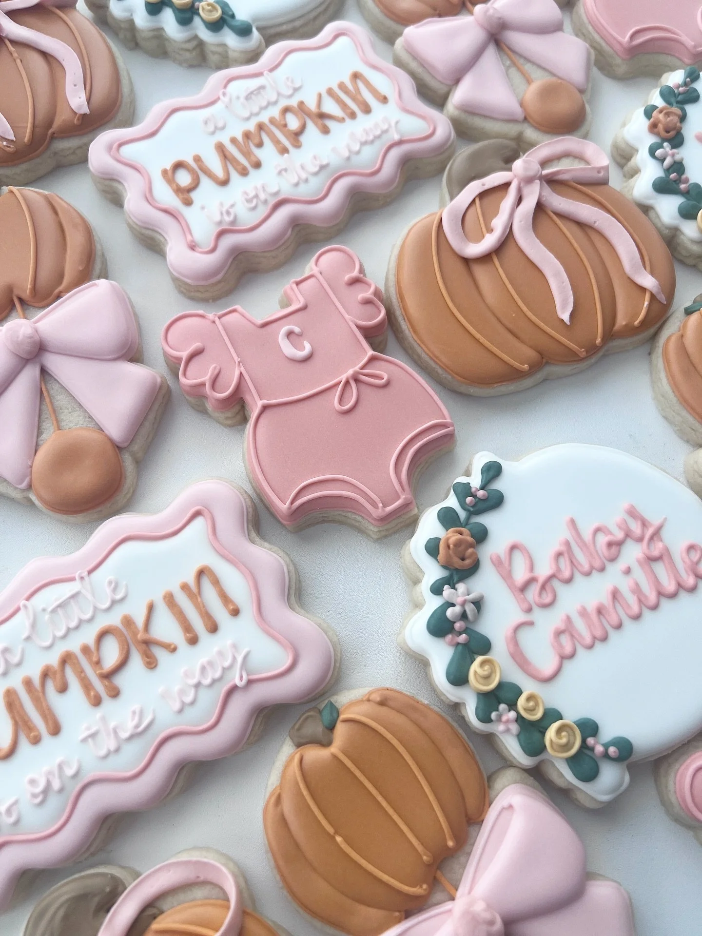 A little pumpkin on the way 🥹🎃🎀