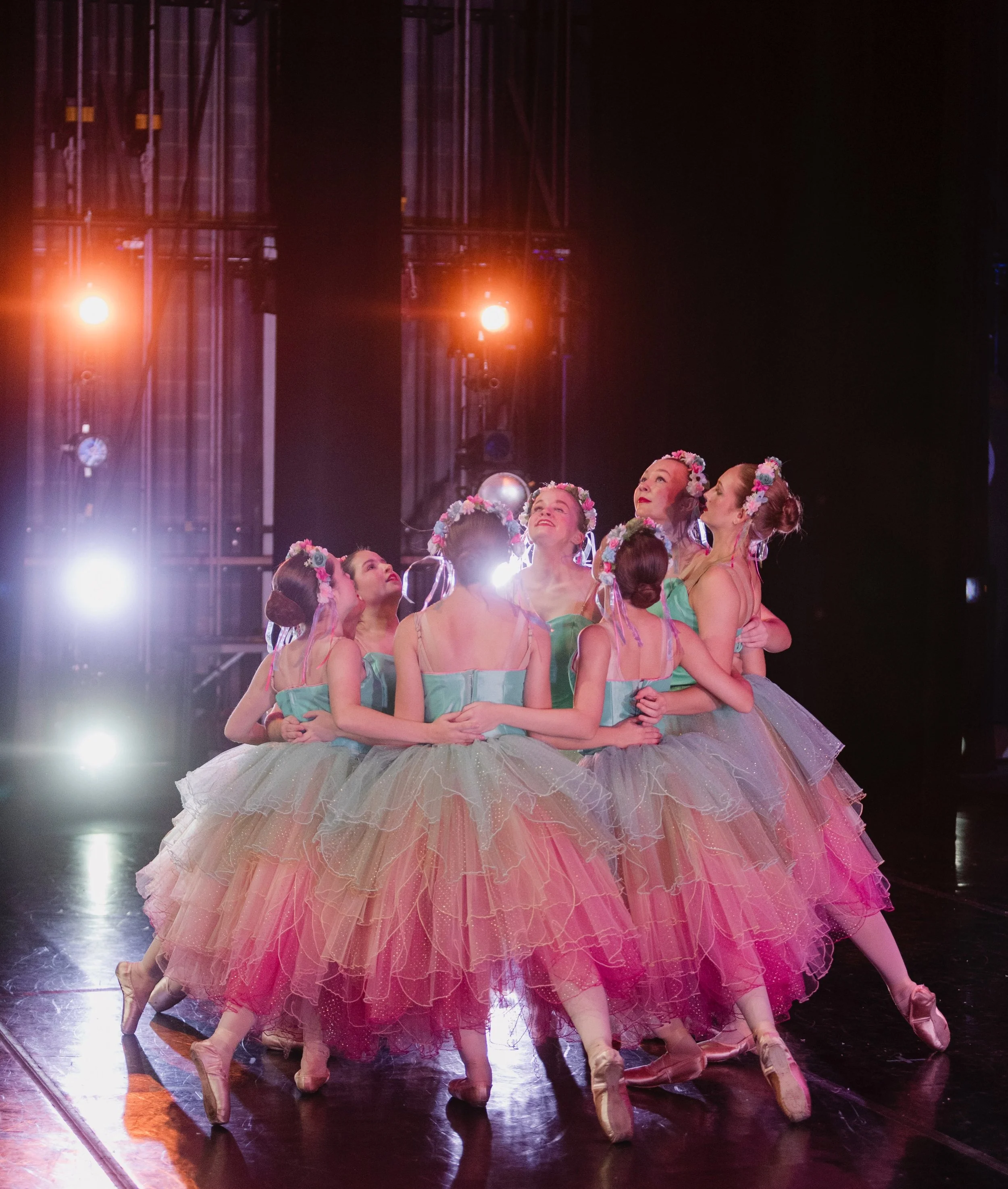 Nutcracker in July fun fact✨🩰🎄🐭❄️🌸🍬
.
.
In March of 1892, the music for The Nutcracker was almost complete. Tchaikovsky took some of the numbers that are more commonly known today such as &ldquo;Dance of the Sugar Plum Fairy&rdquo; &amp; &ldquo;