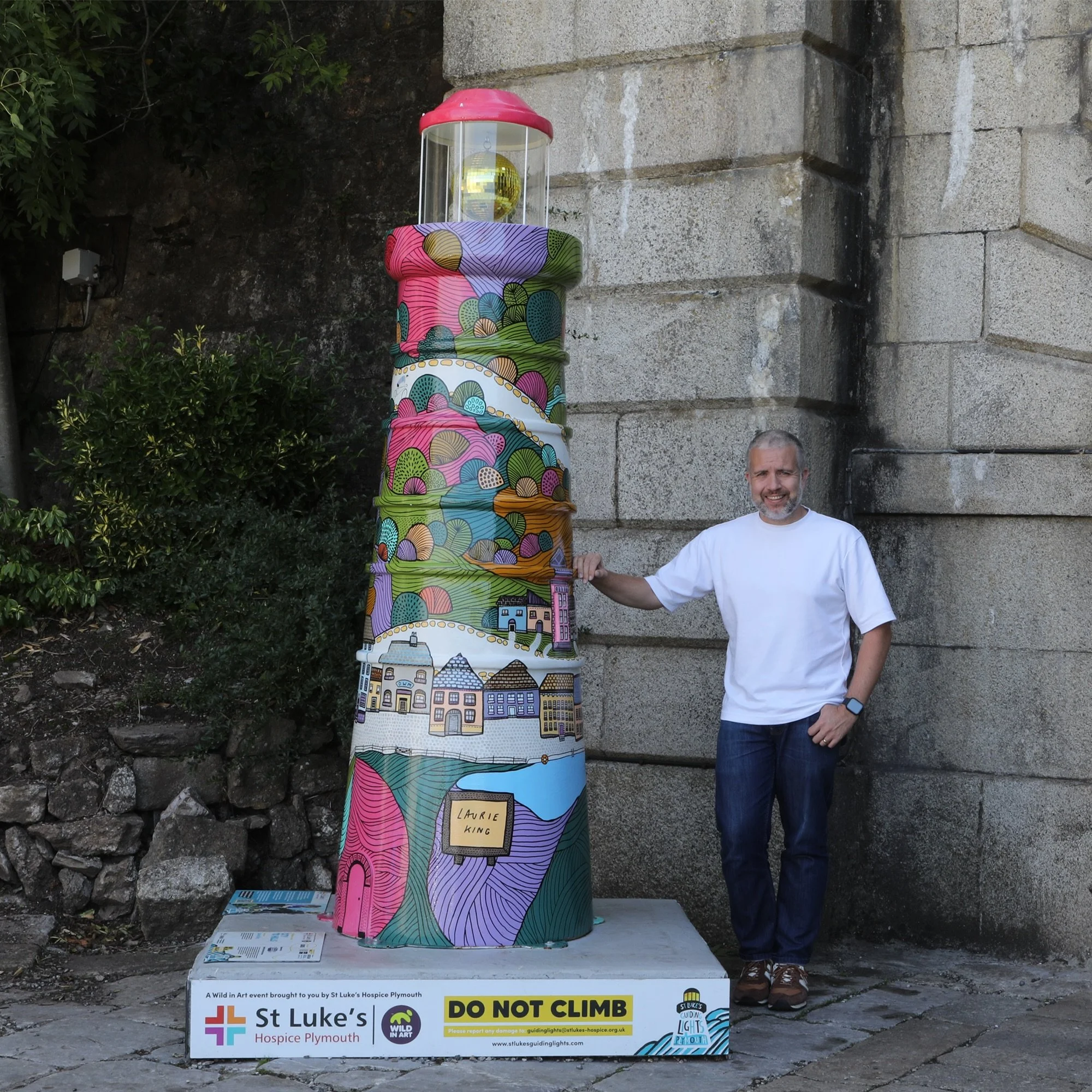 Today we headed to Plymouth, and I finally got to see my lighthouse in situ. It&rsquo;s in such a perfect spot, one side a lovely cafe and the other letting boats know land is close. 

Please visit, collect it on the app and keep an eye out for the a