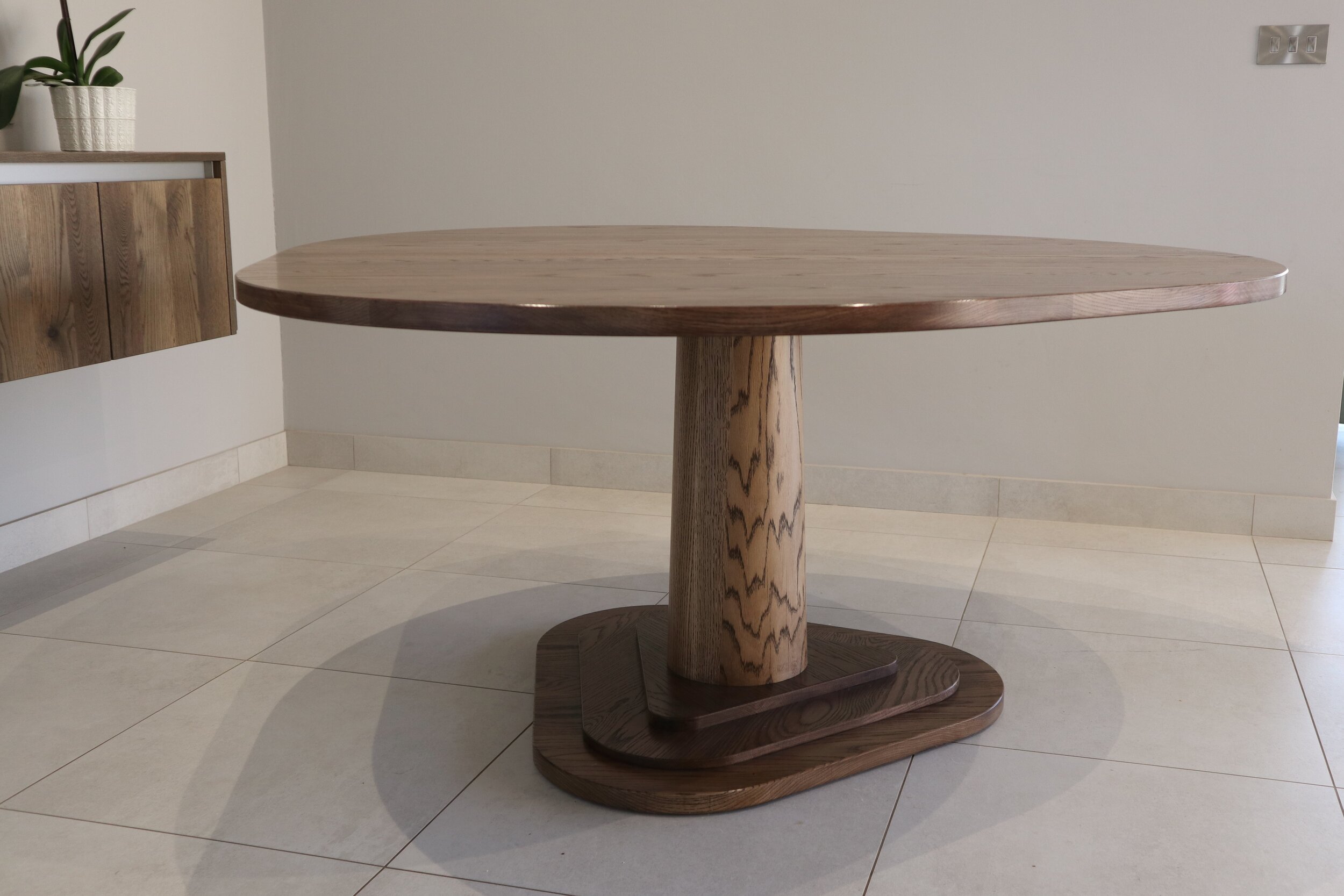 Oak pedestal table